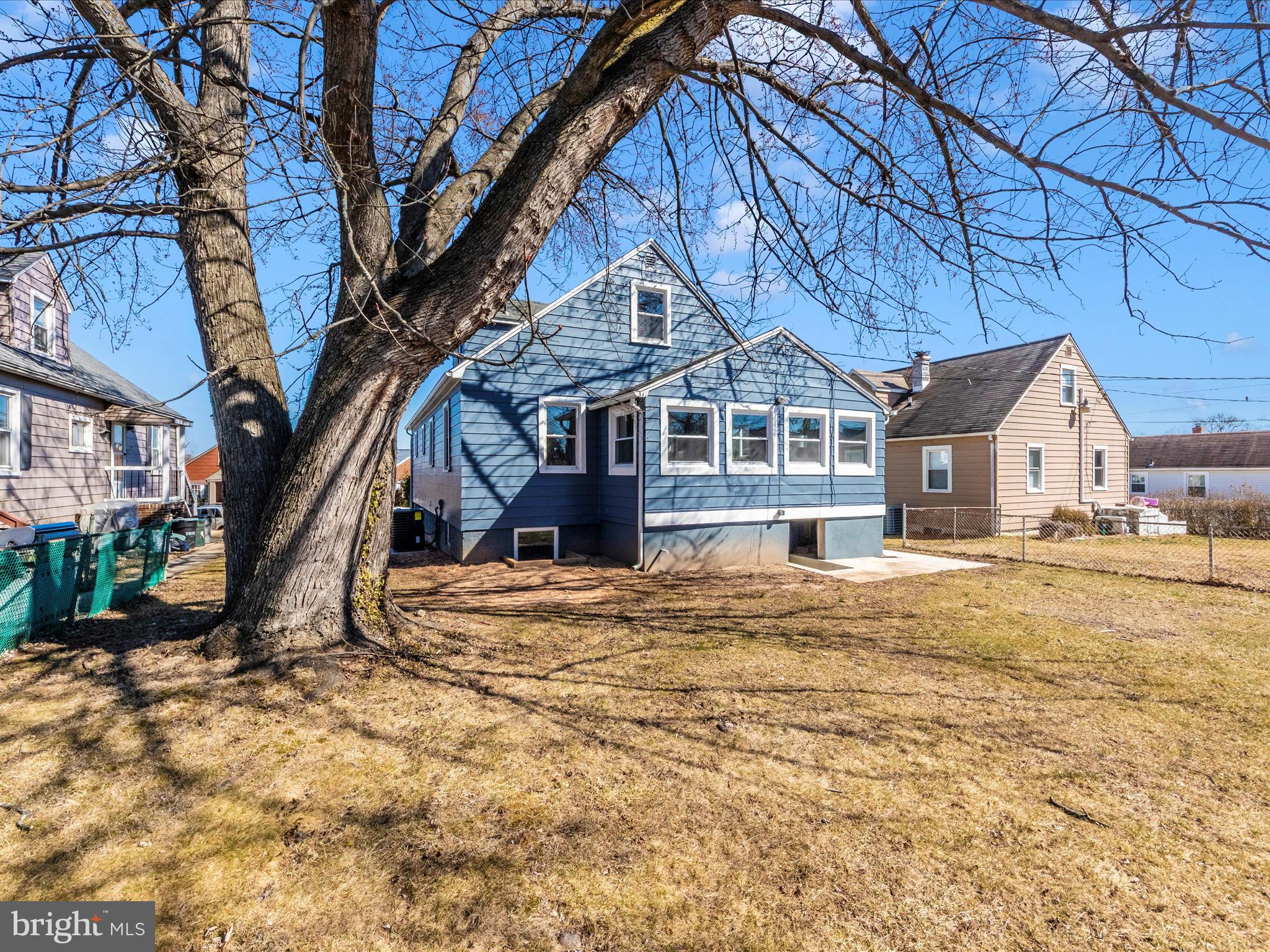 EDGEWOOD PARK - Residential