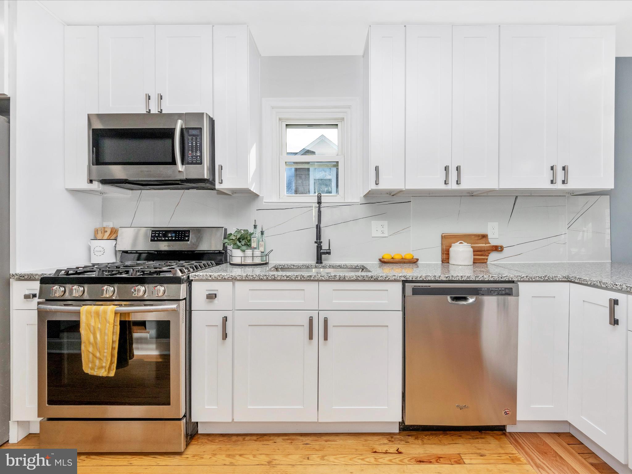 EDGEWOOD PARK - Residential