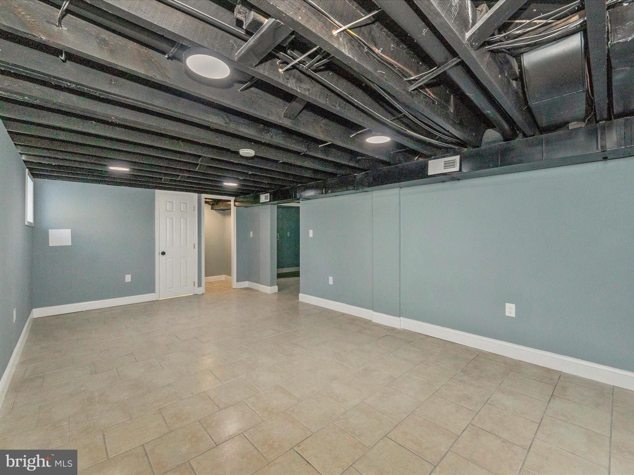 EDGEWOOD PARK - Residential