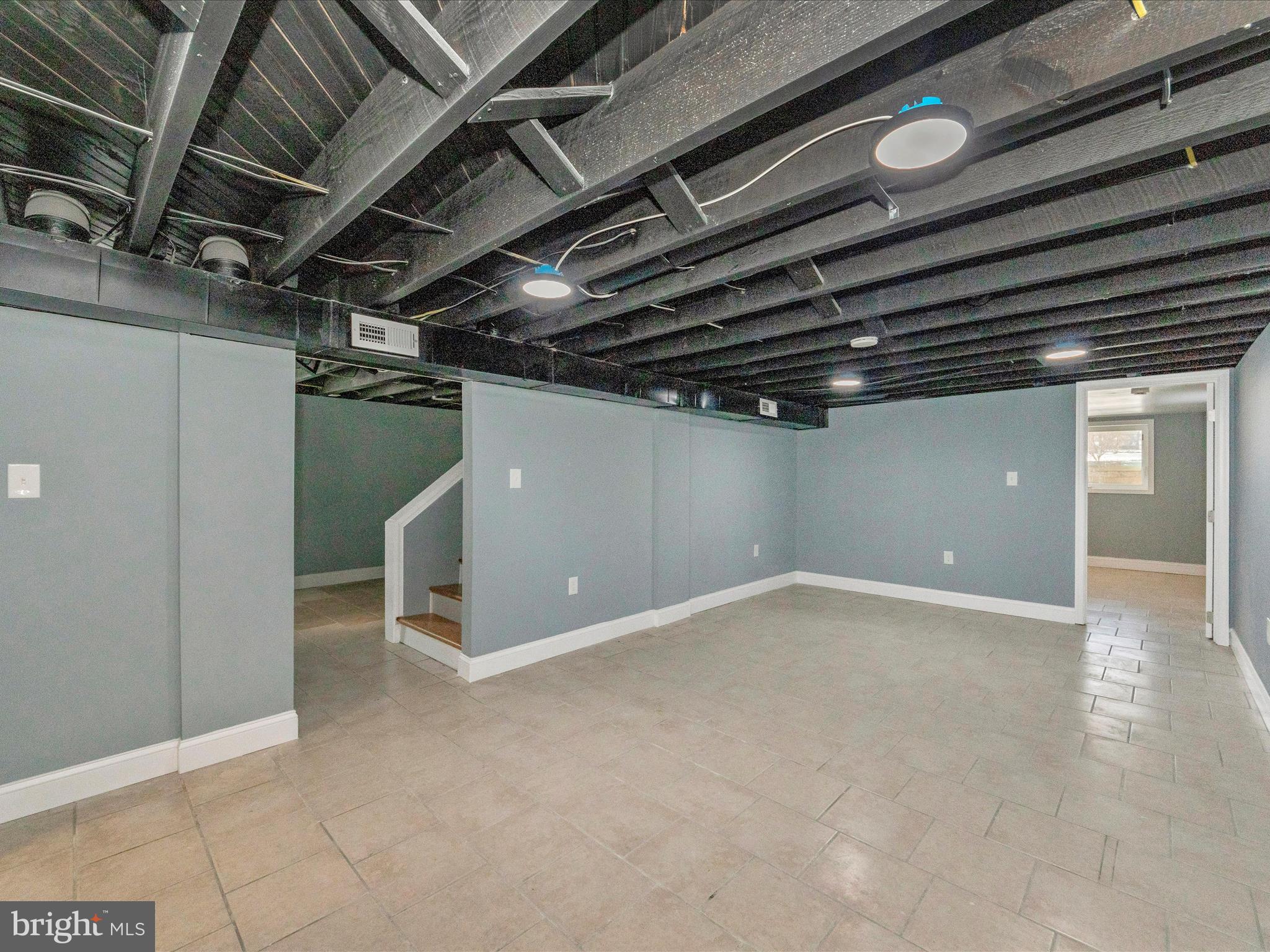 EDGEWOOD PARK - Residential