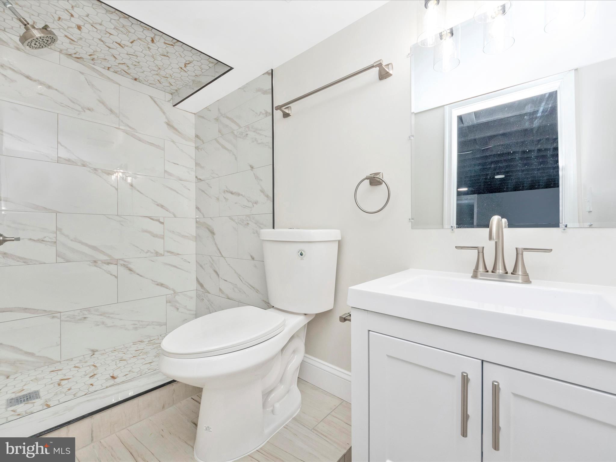 EDGEWOOD PARK - Residential