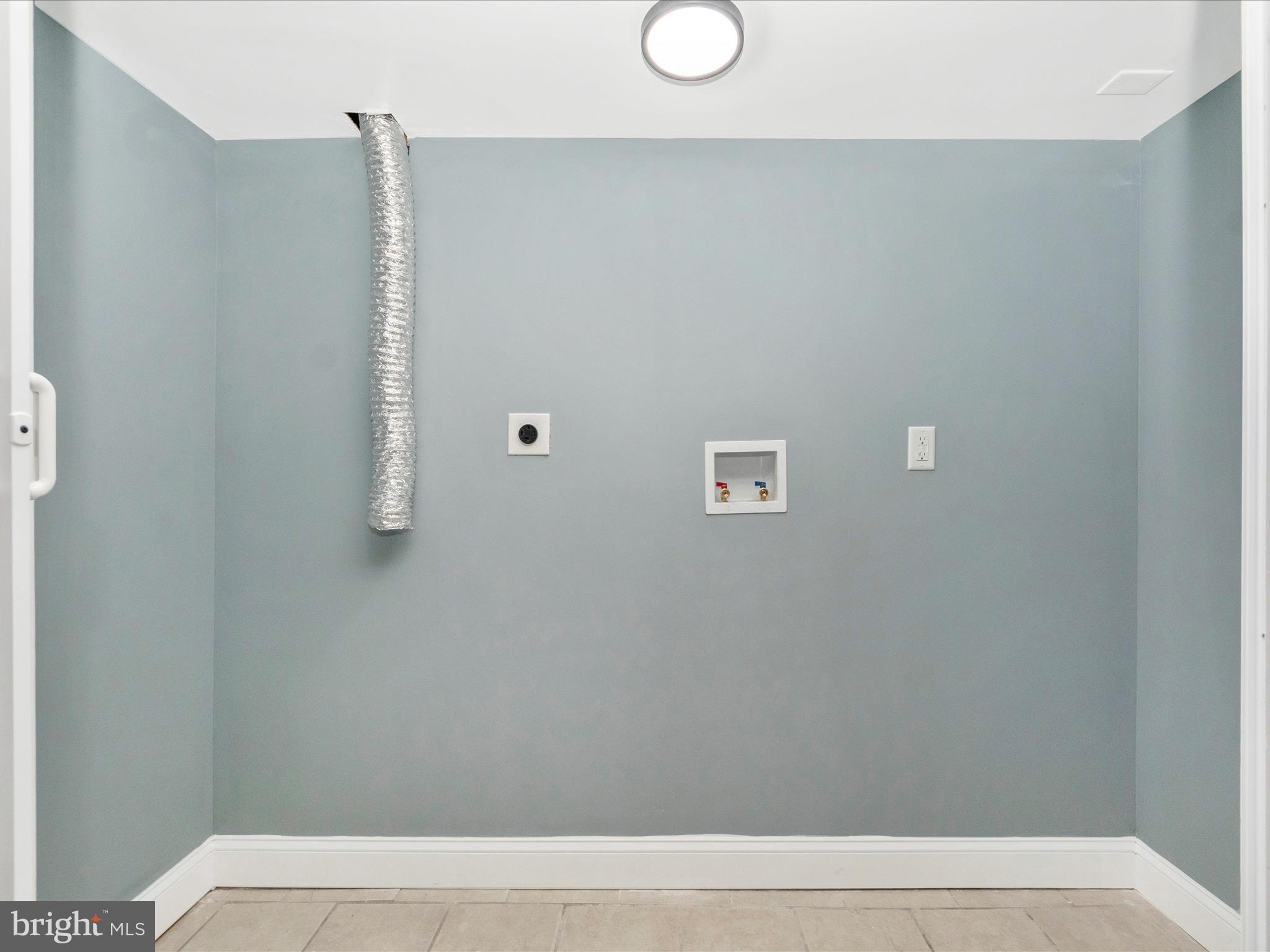 EDGEWOOD PARK - Residential