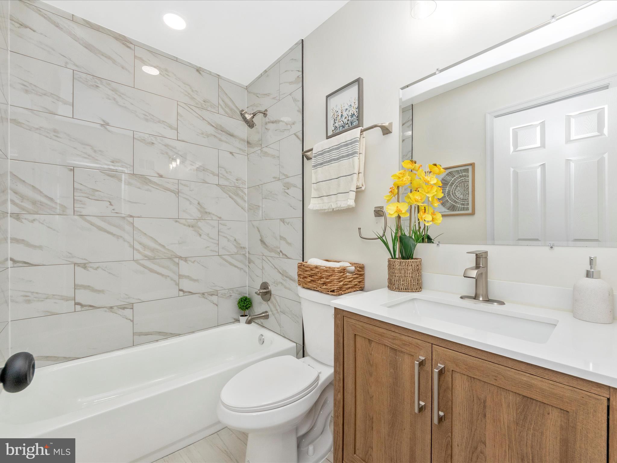 EDGEWOOD PARK - Residential