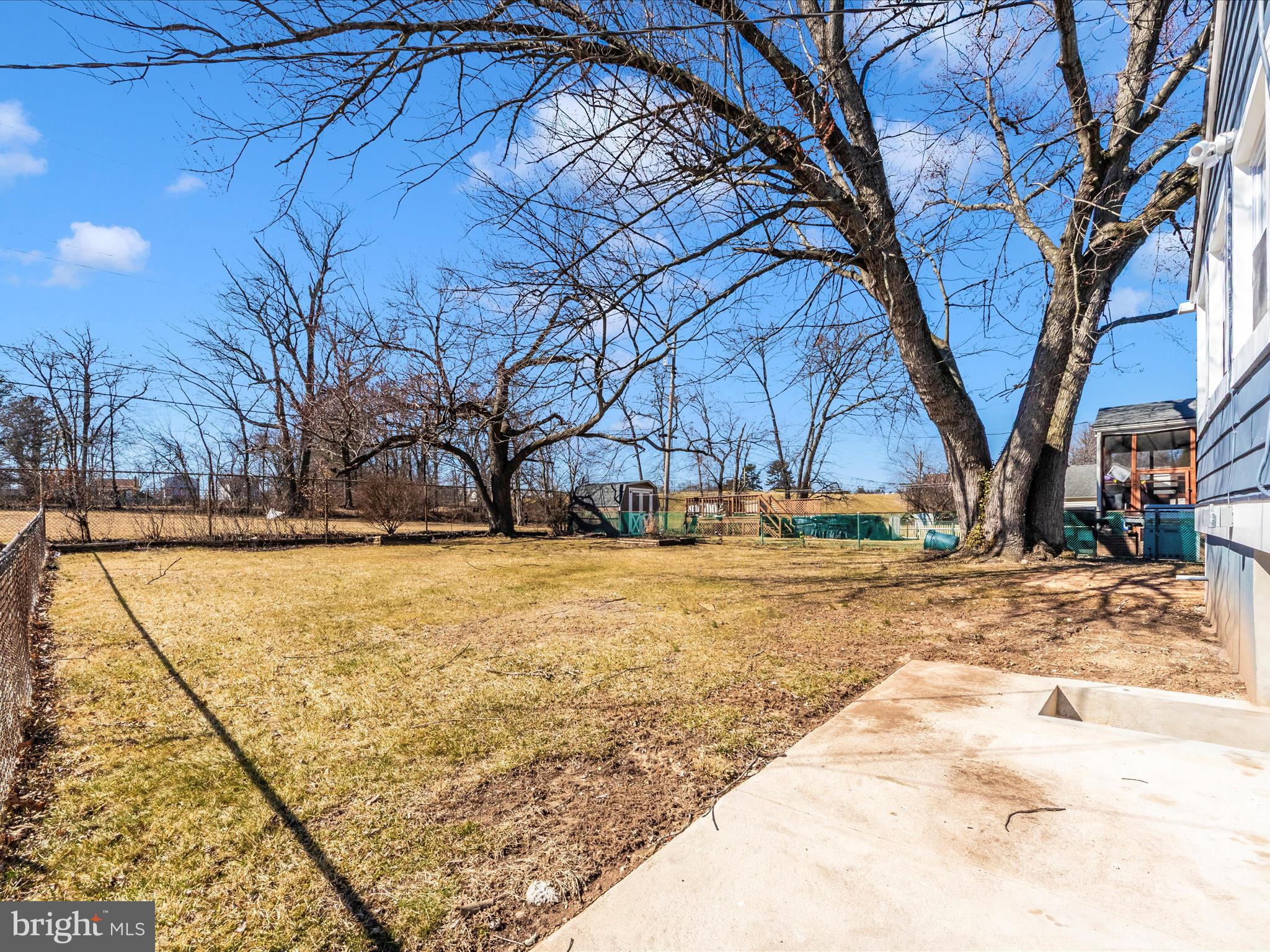 EDGEWOOD PARK - Residential