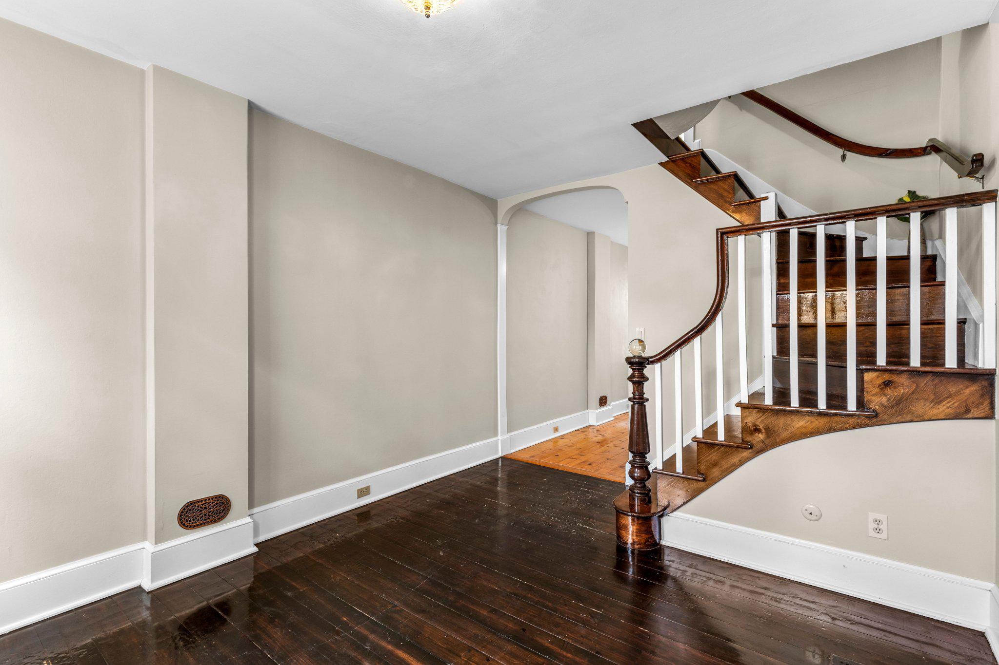 423 N CHERRY STREET