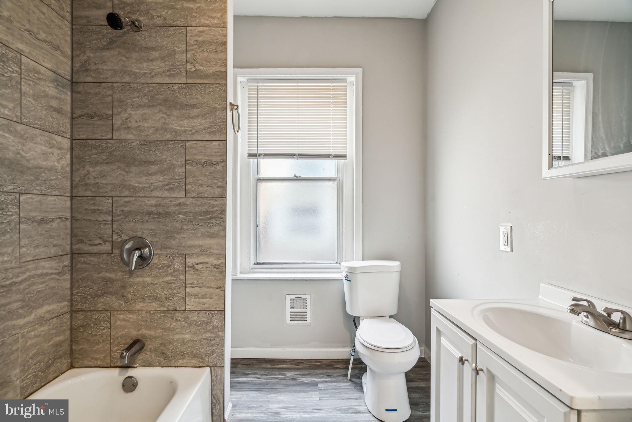 PHILADELPHIA (NORTHWEST) - Residential