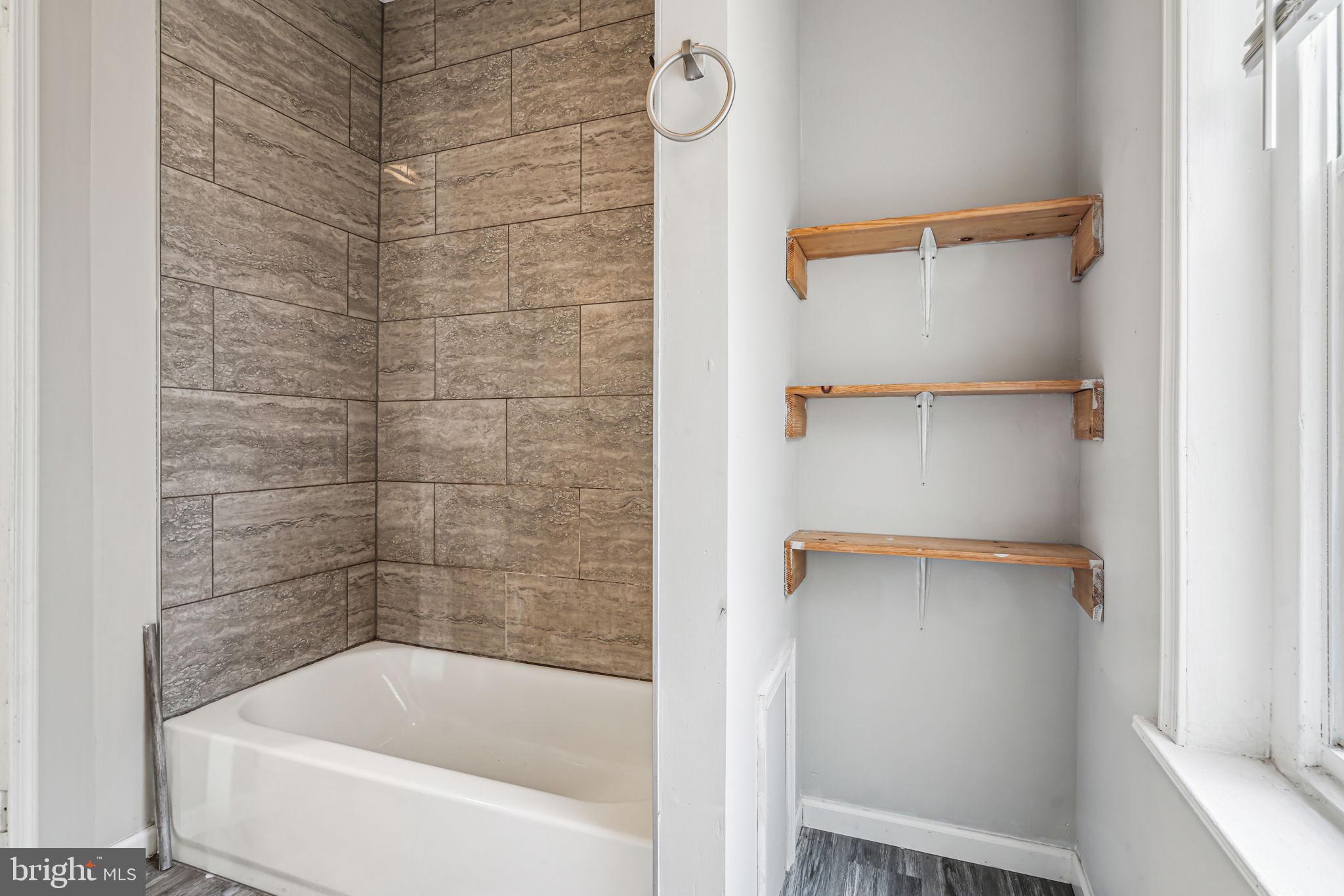 PHILADELPHIA (NORTHWEST) - Residential