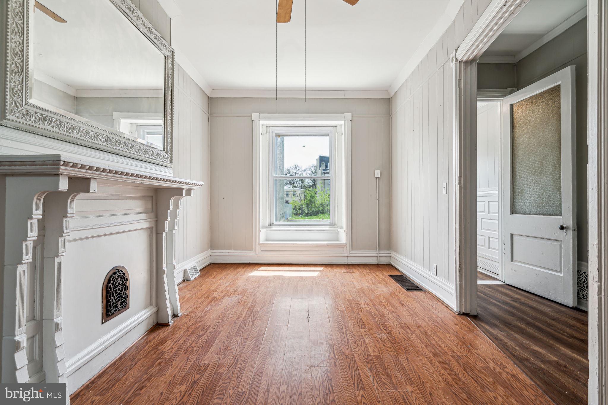 PHILADELPHIA (NORTHWEST) - Residential