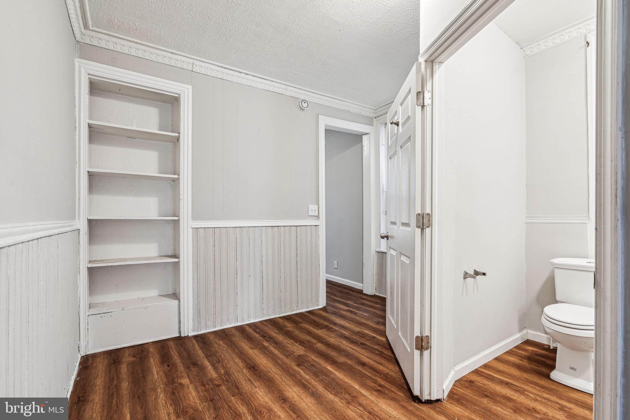 PHILADELPHIA (NORTHWEST) - Residential