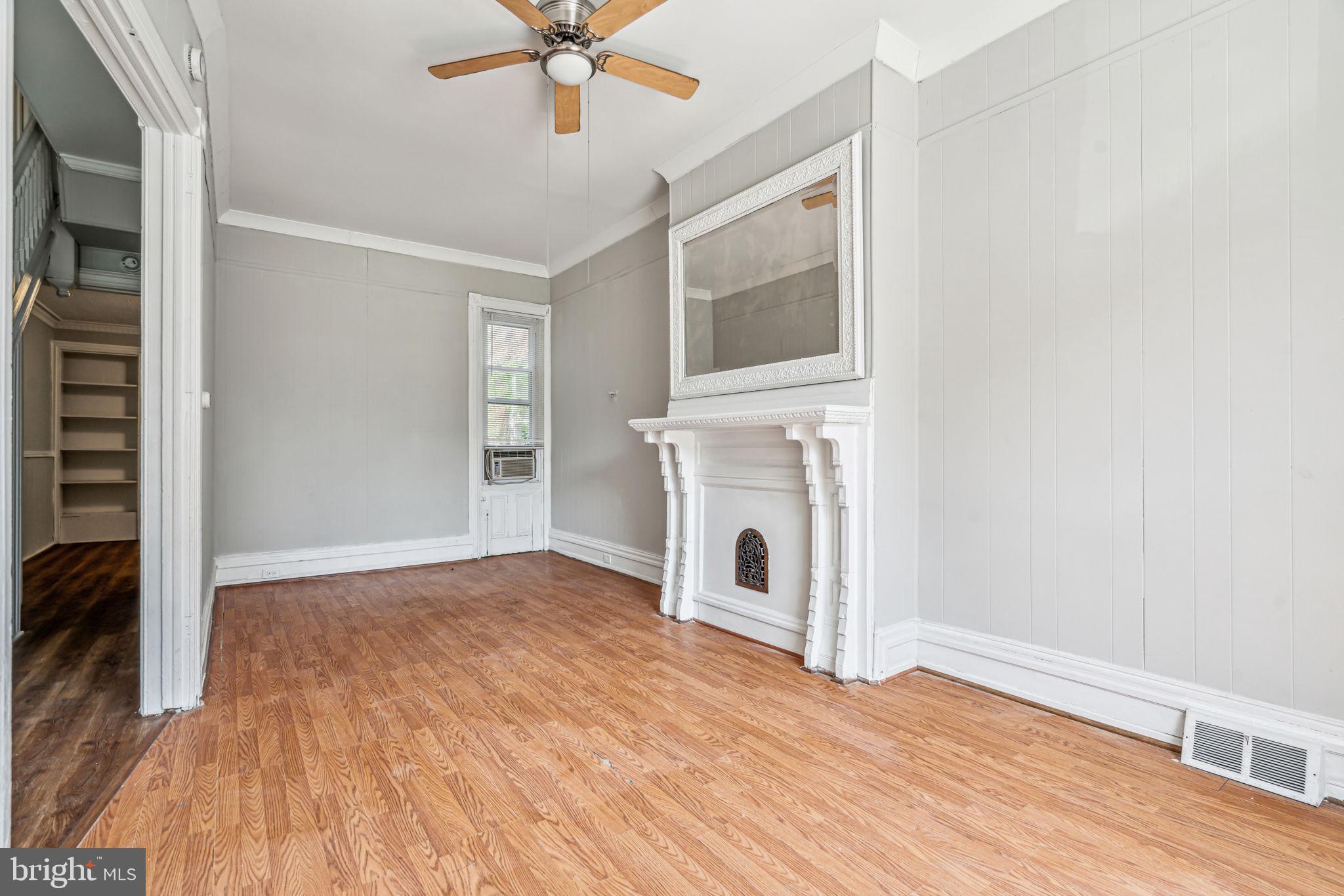 PHILADELPHIA (NORTHWEST) - Residential