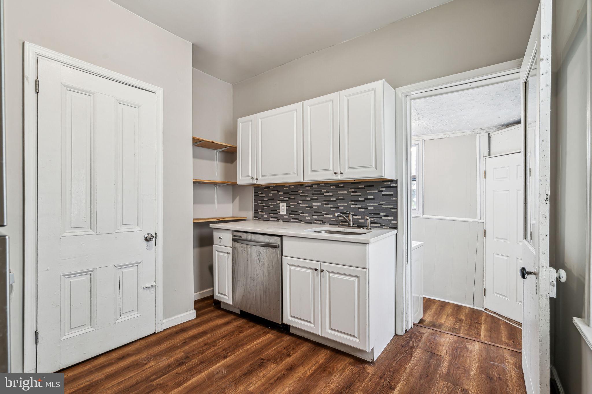 PHILADELPHIA (NORTHWEST) - Residential