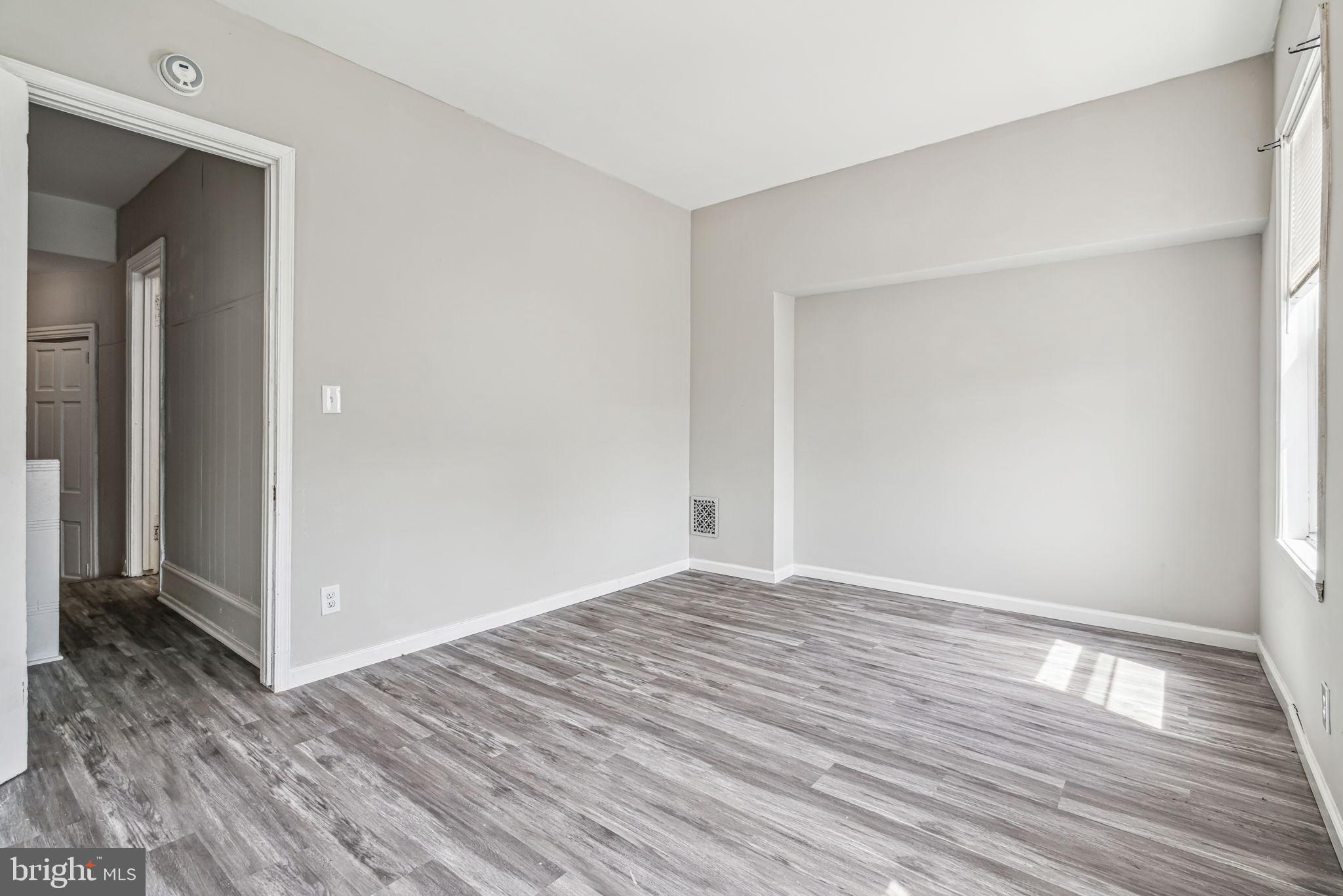 PHILADELPHIA (NORTHWEST) - Residential