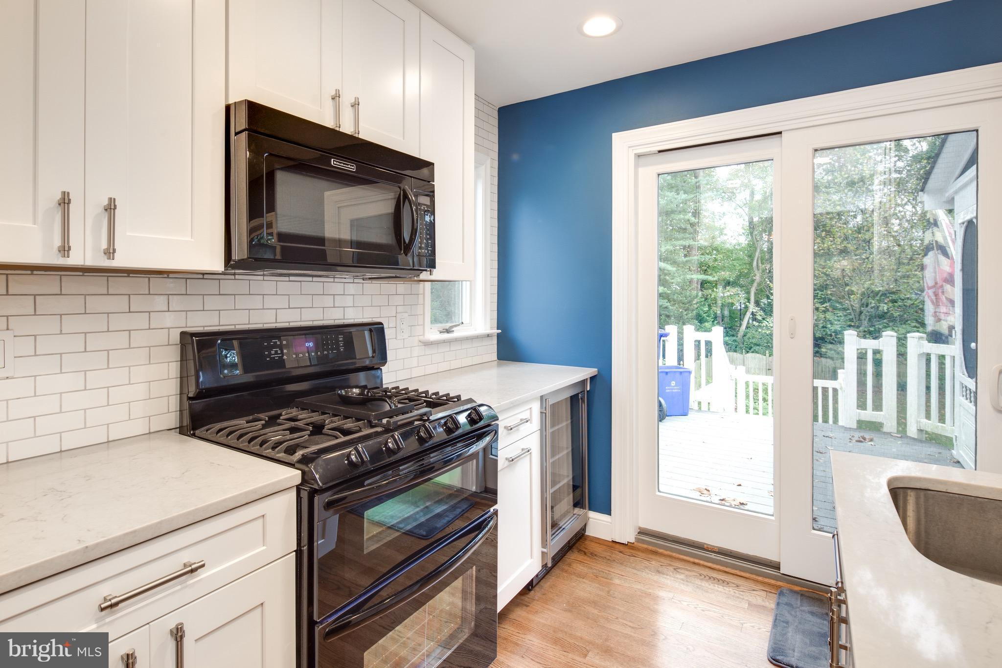 ROCK CREEK KNOLLS - Residential Lease