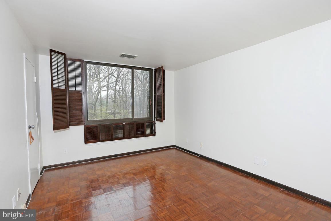 SUMNER VILLAGE - Residential