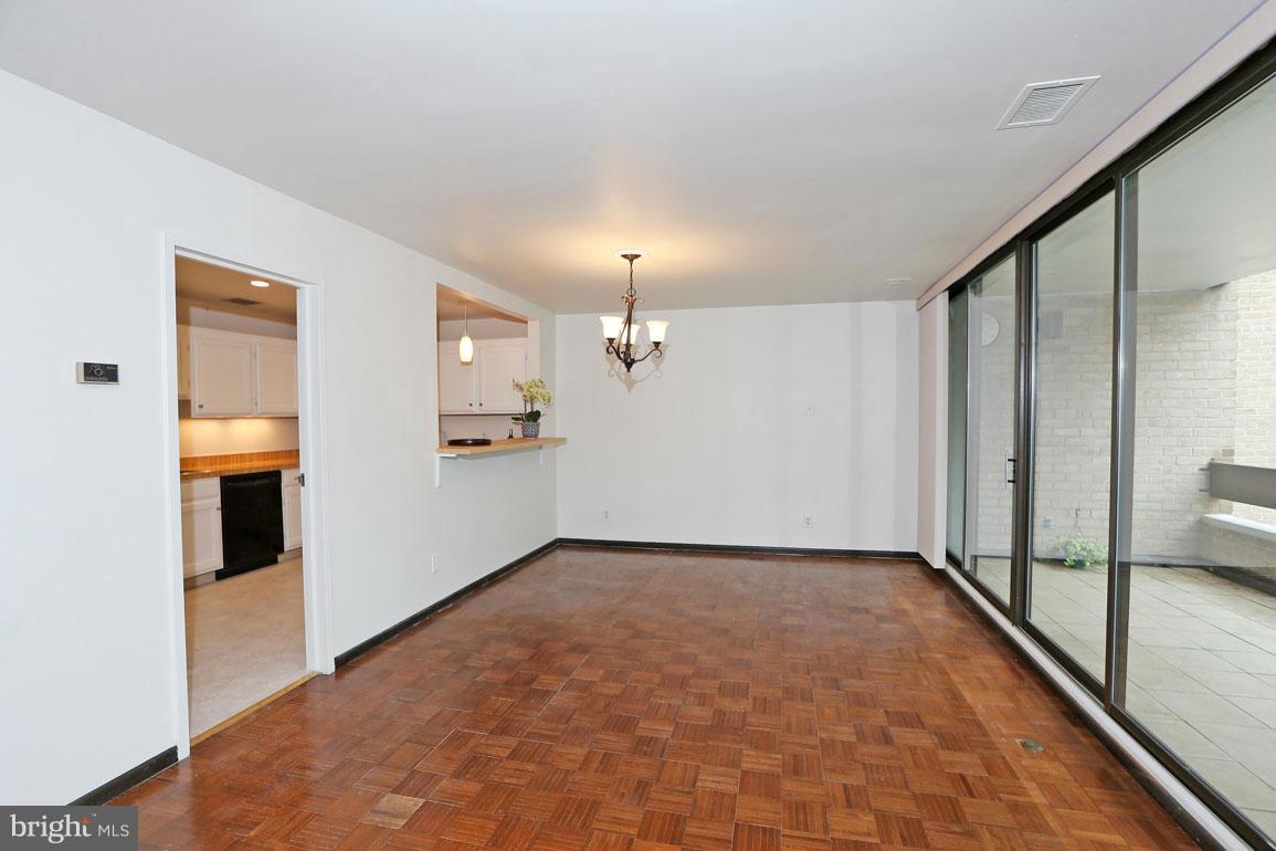 SUMNER VILLAGE - Residential