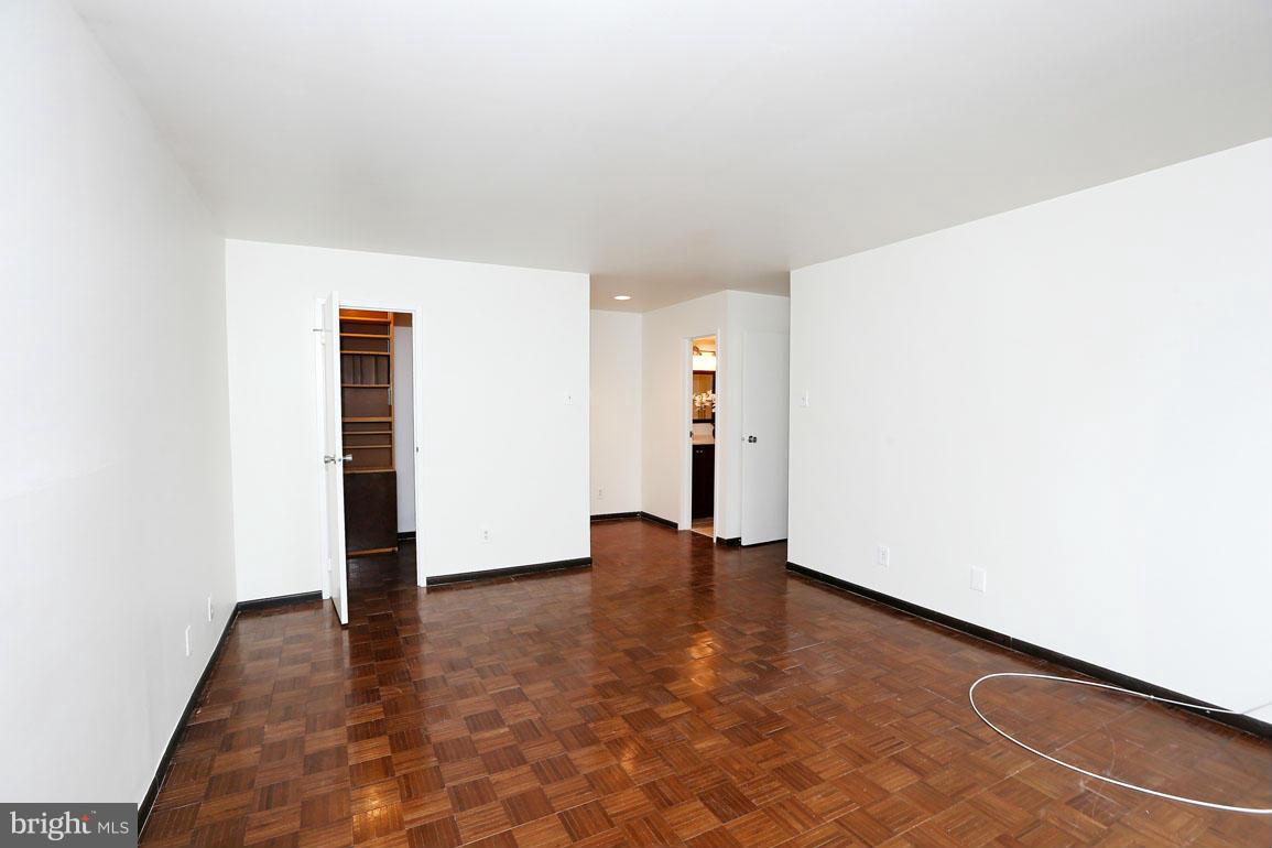 SUMNER VILLAGE - Residential