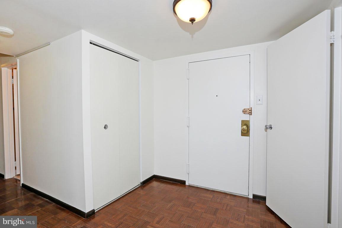 SUMNER VILLAGE - Residential