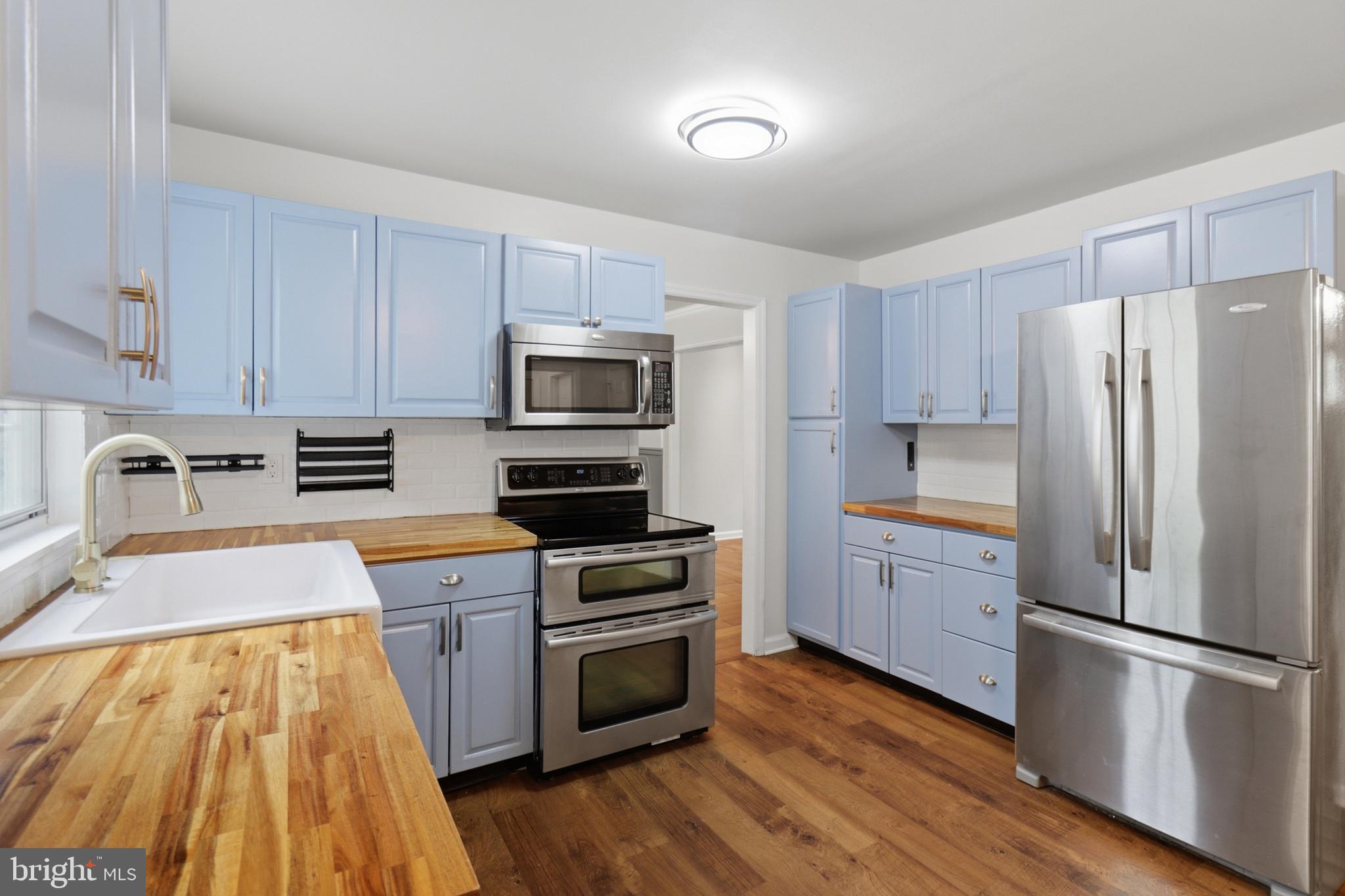NEWARK OAKS - Residential