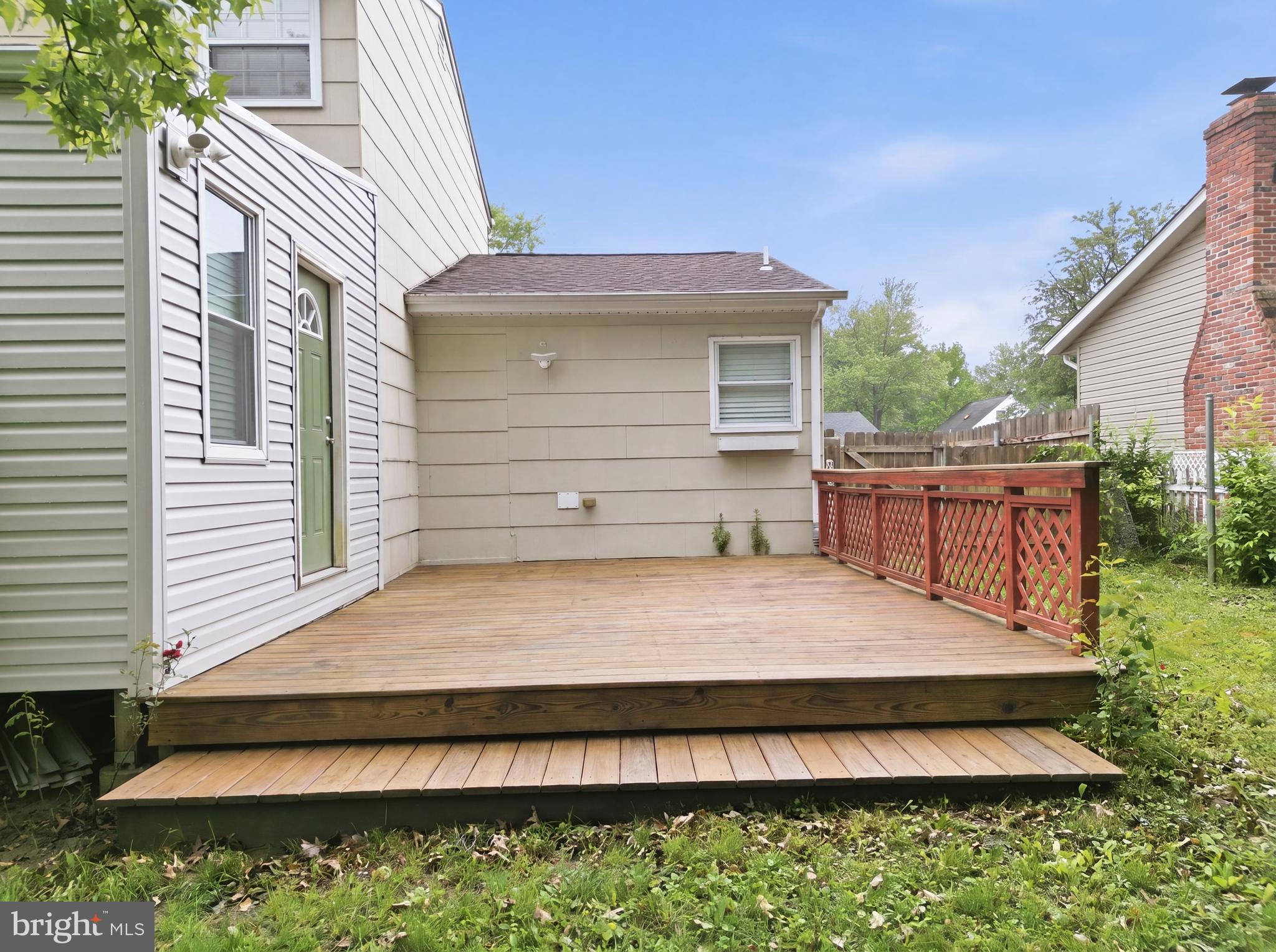 NEWARK OAKS - Residential
