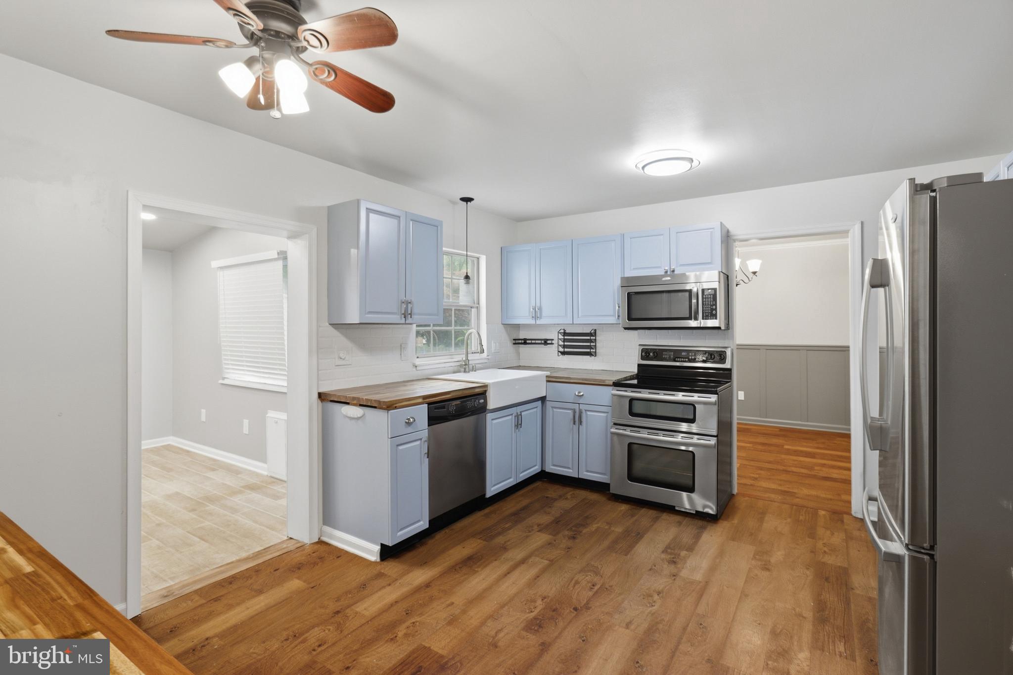 NEWARK OAKS - Residential