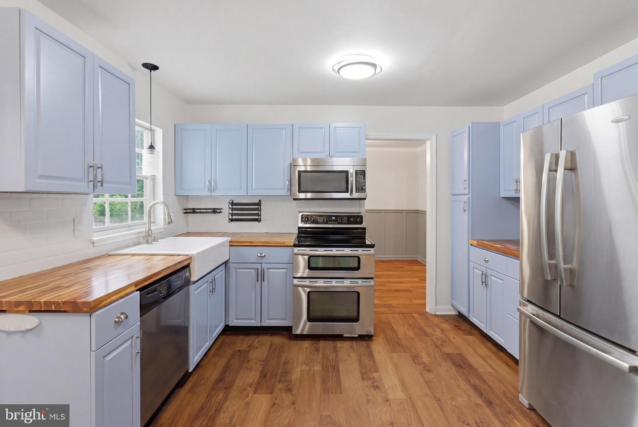 NEWARK OAKS - Residential