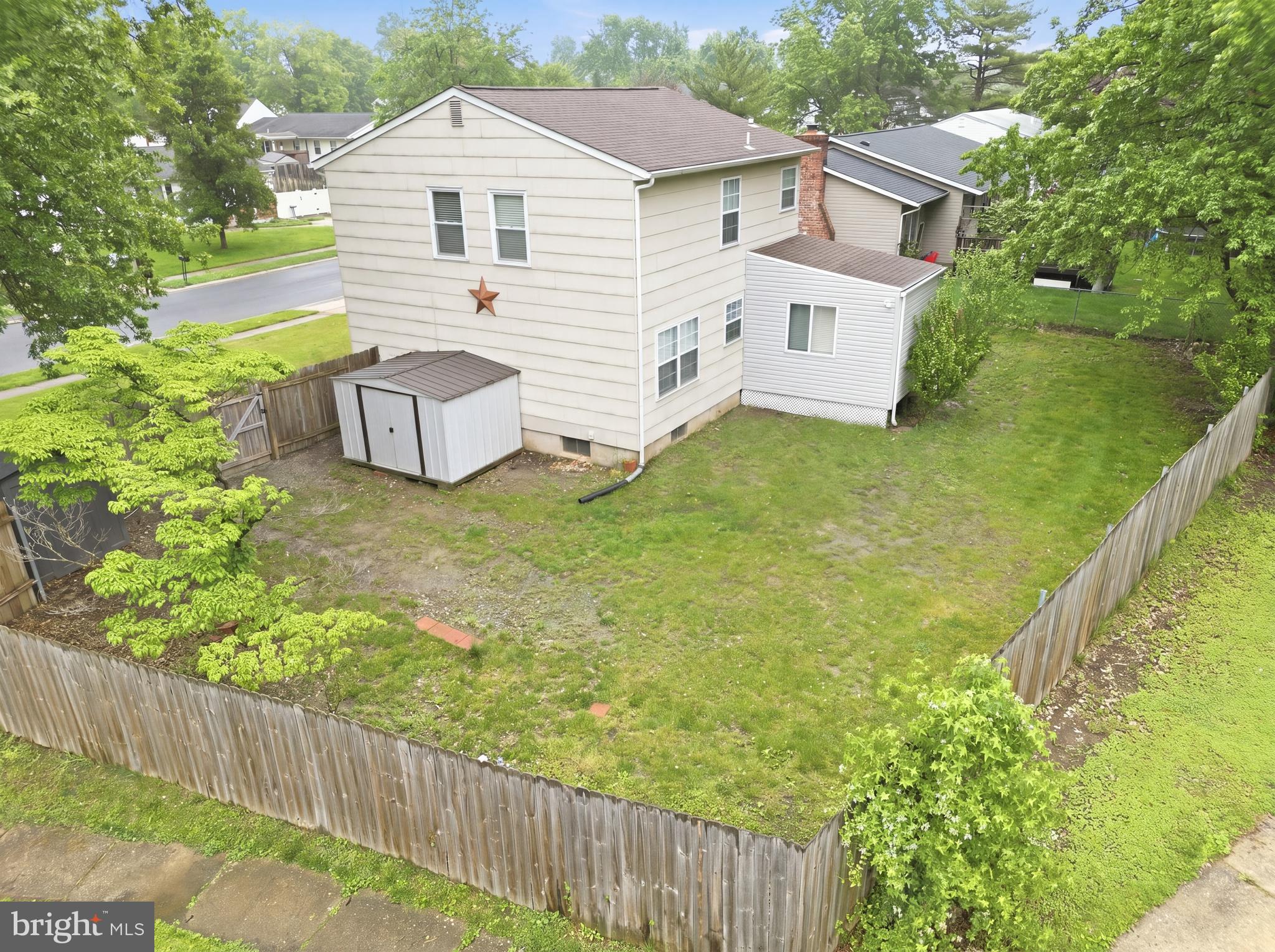 NEWARK OAKS - Residential