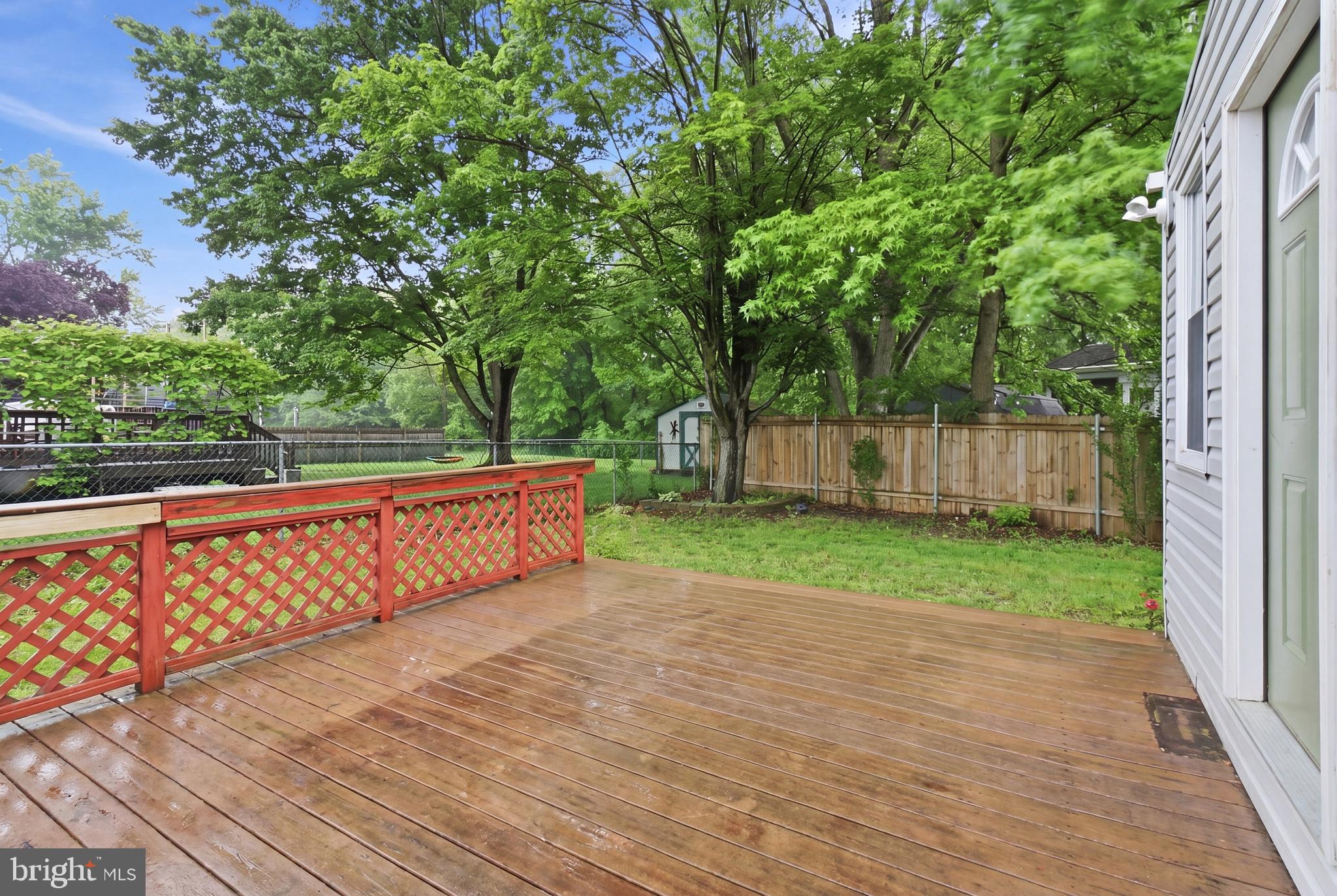 NEWARK OAKS - Residential