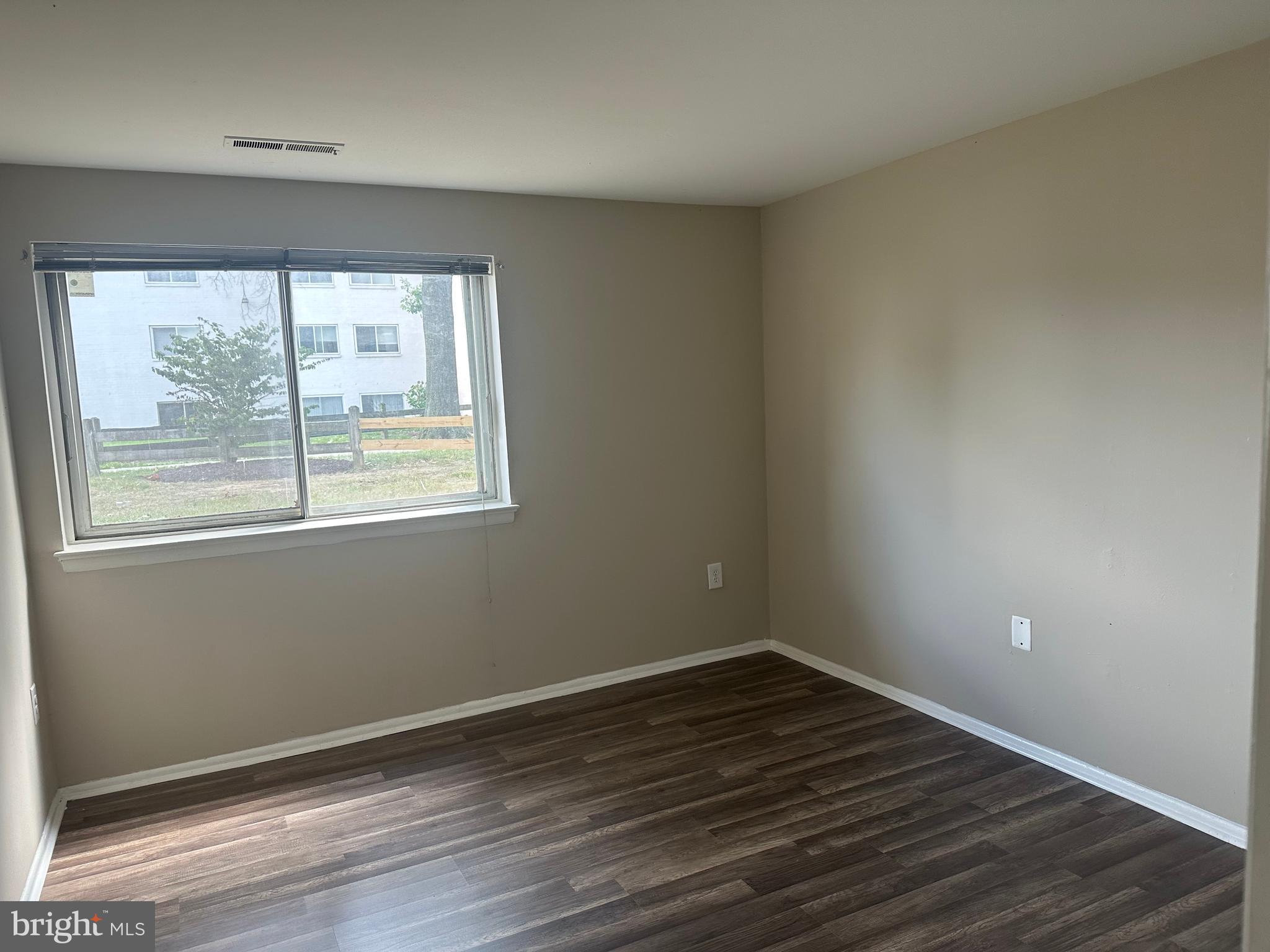 MARYLAND FARMS CONDO - Residential