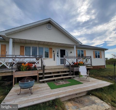 Homes For Sale - 20949 Somers Road Rd<br/> EWELL, MD 21824