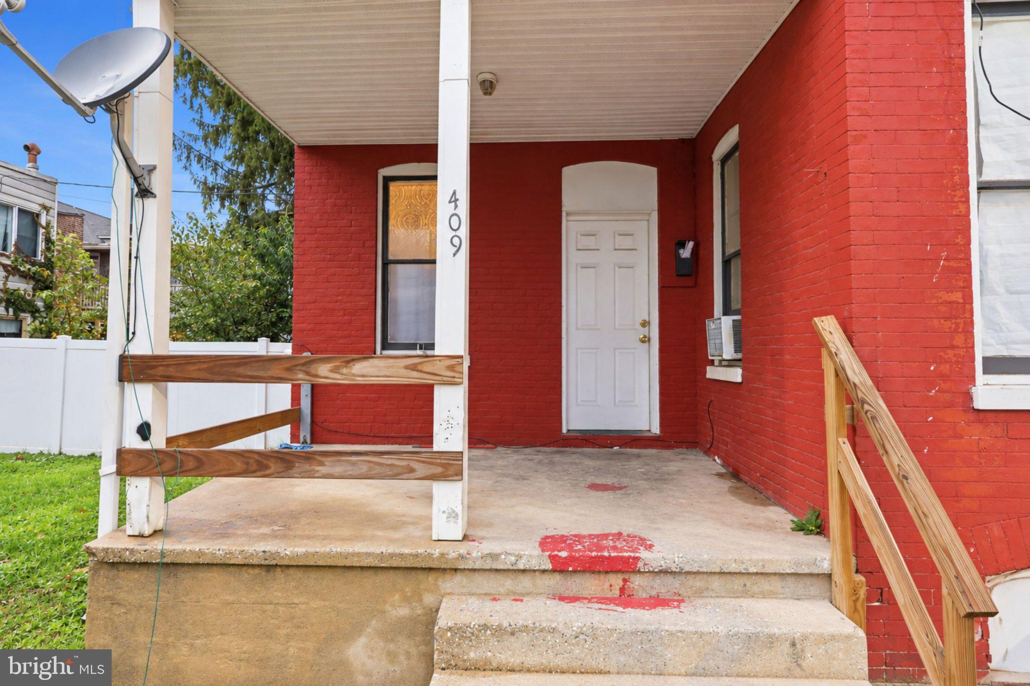 409 E WALNUT STREET