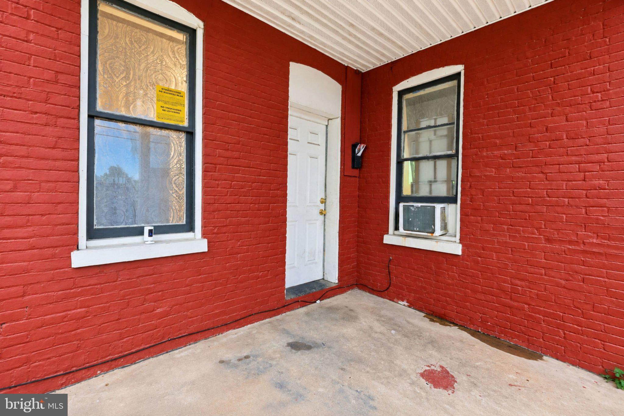409 E WALNUT STREET