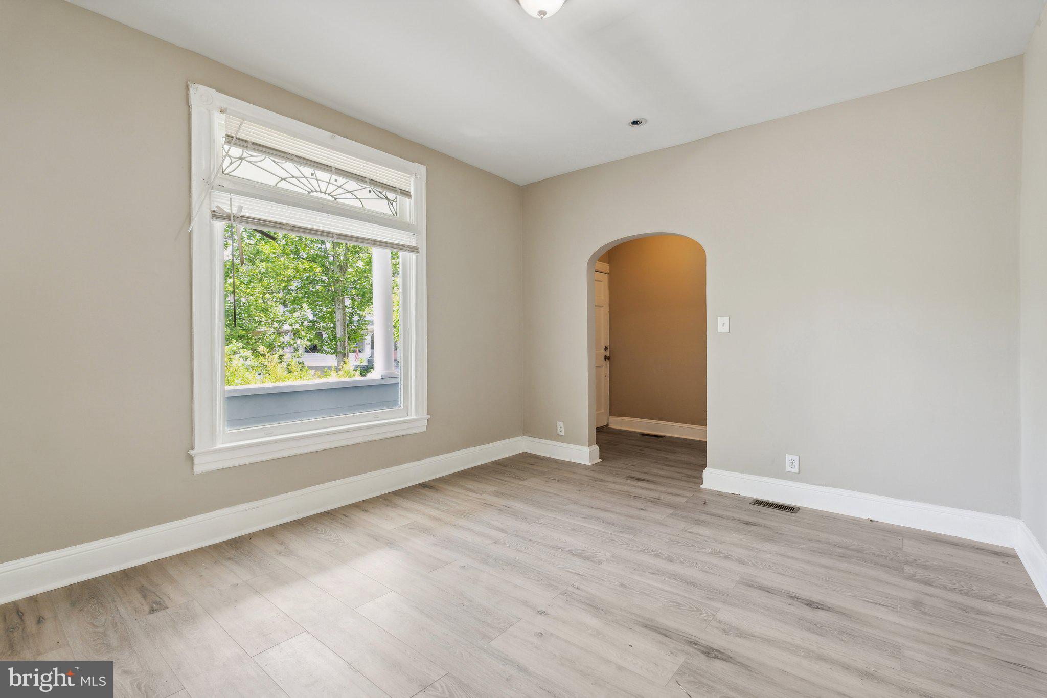 LAURAVILLE HISTORIC DISTRICT - Residential Lease