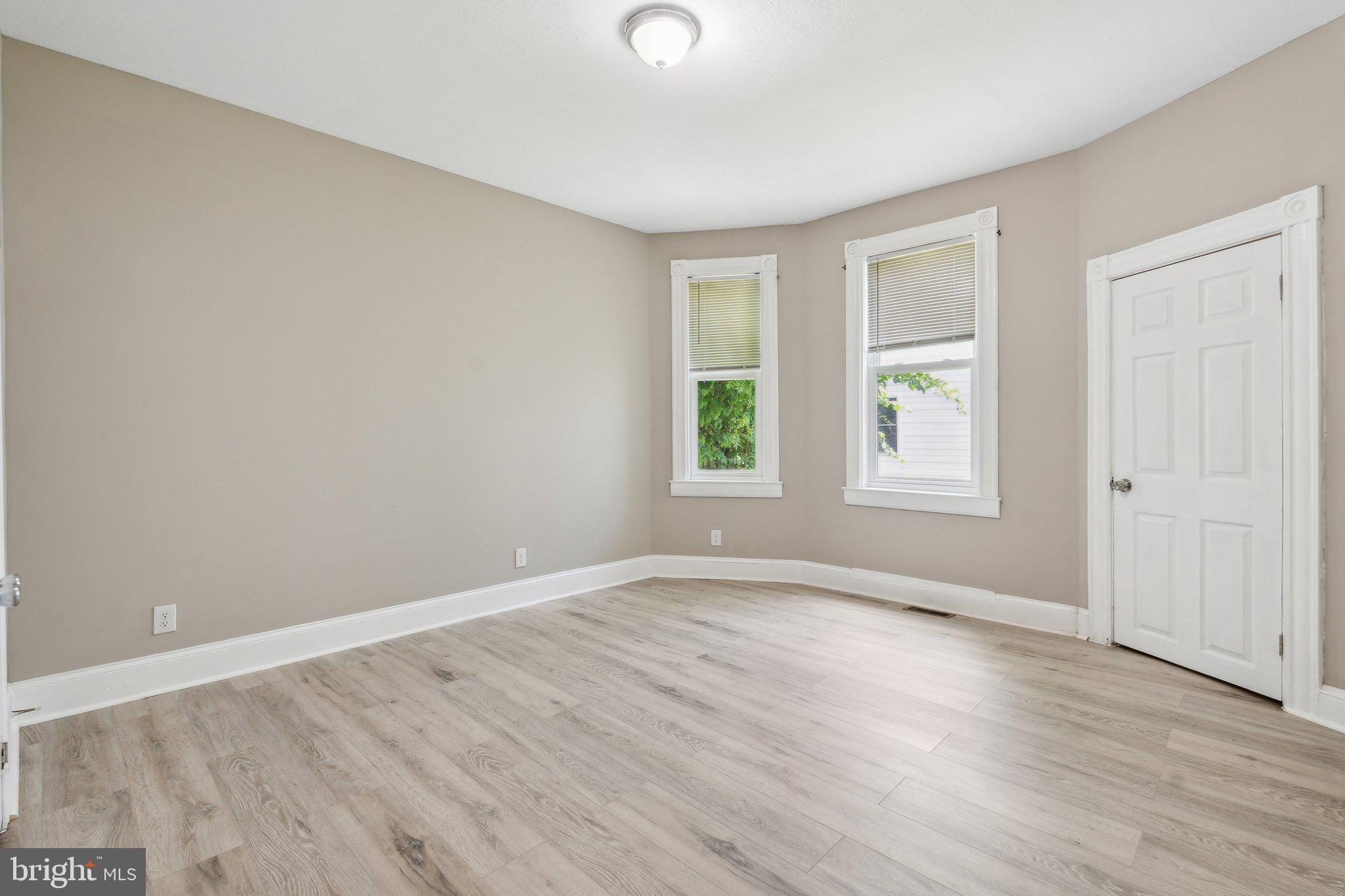 LAURAVILLE HISTORIC DISTRICT - Residential Lease