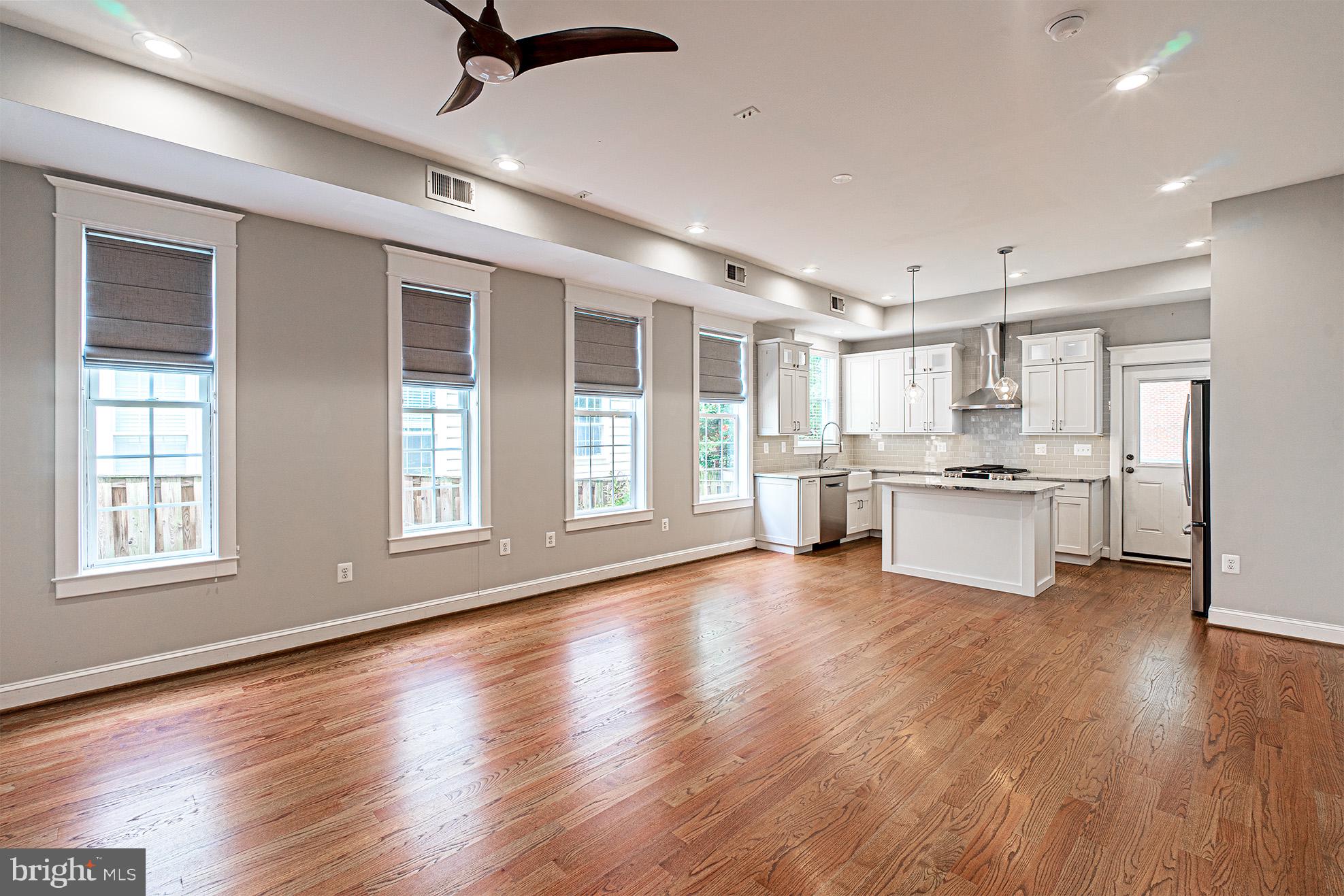 BEAUMONT - Residential Lease