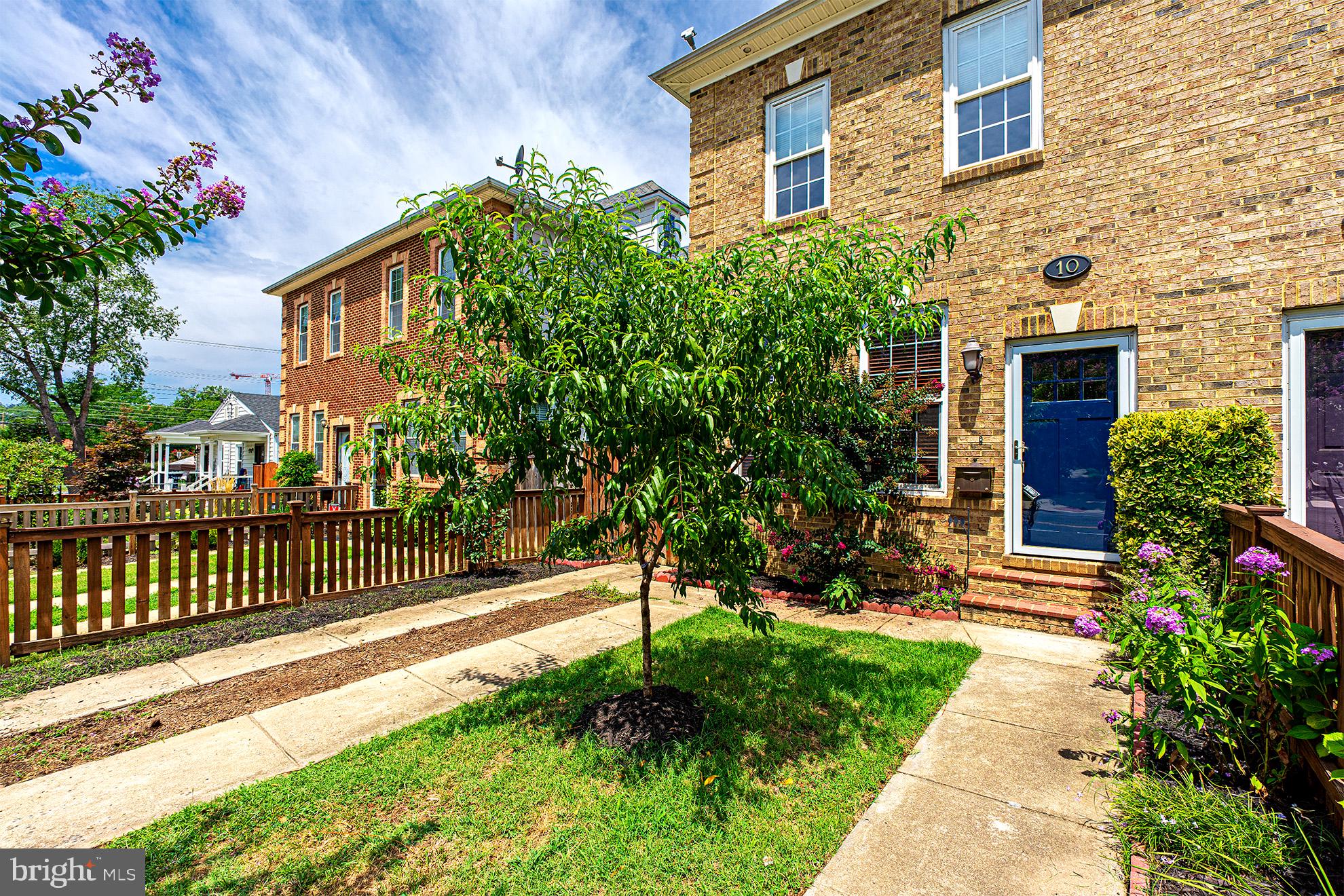 BEAUMONT - Residential Lease