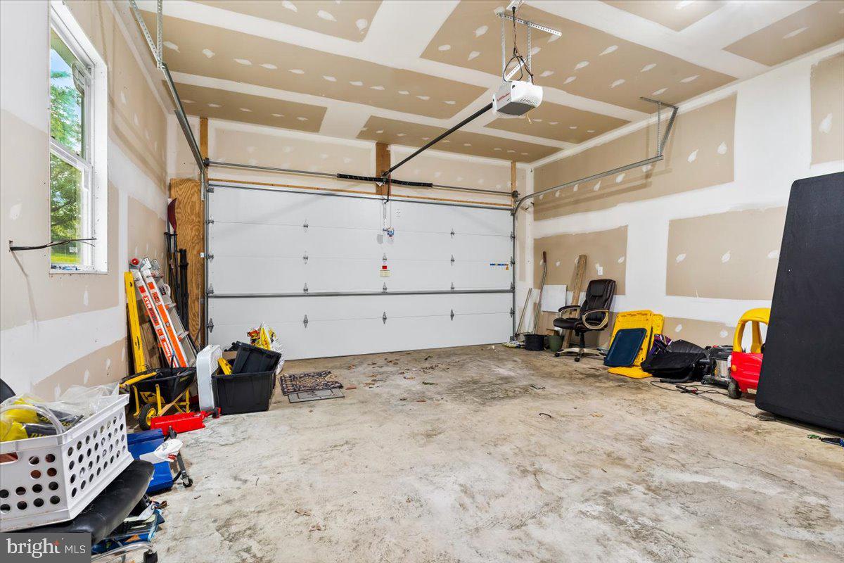 AVON BEND - Residential