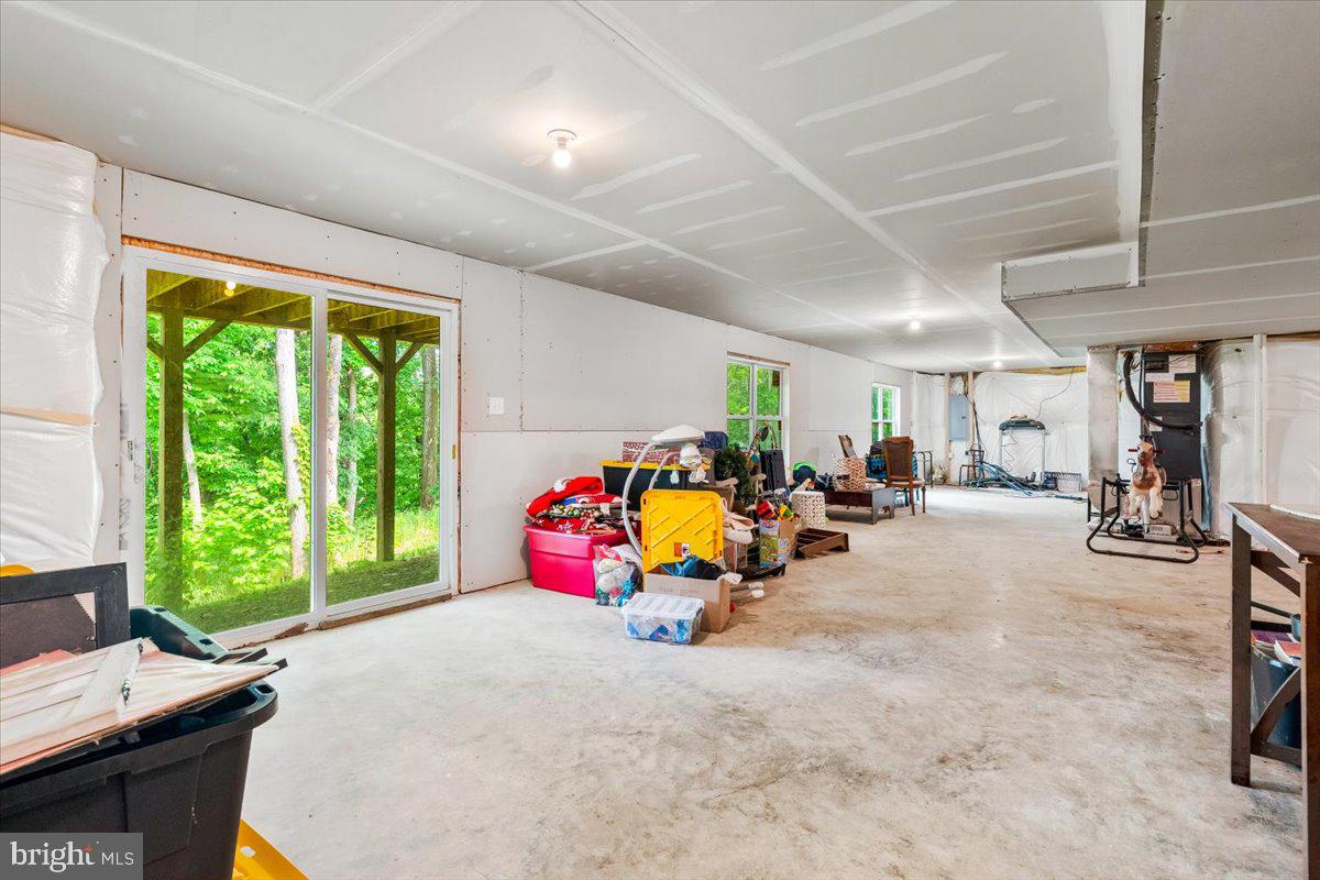 AVON BEND - Residential