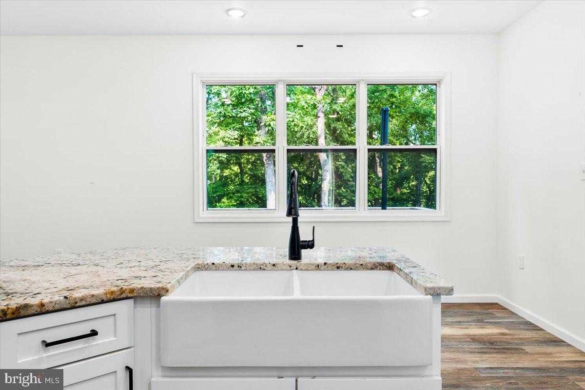 AVON BEND - Residential