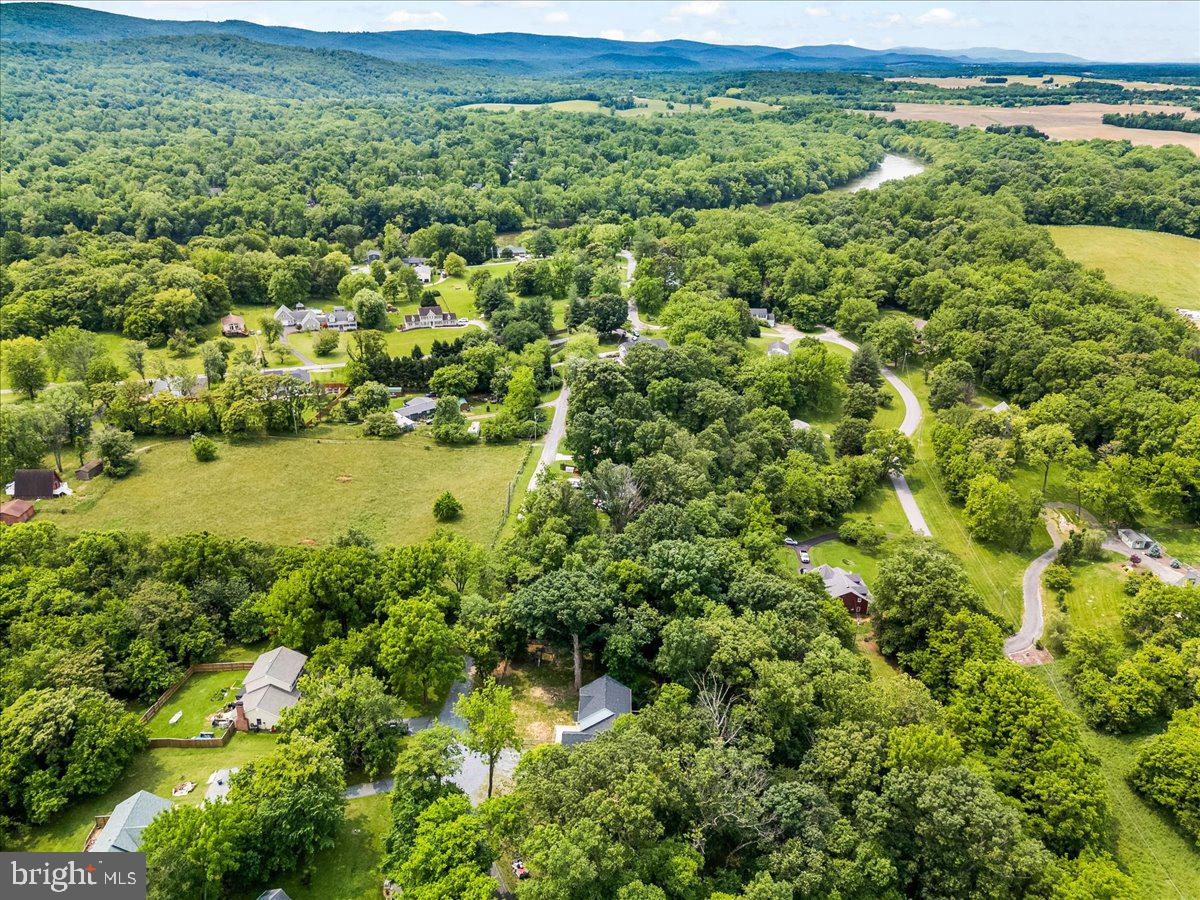 AVON BEND - Residential