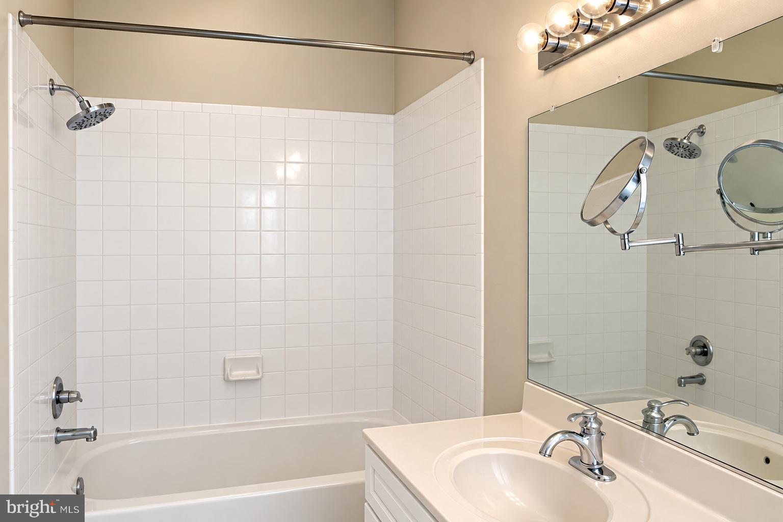 4551 STRUTFIELD LANE 4416