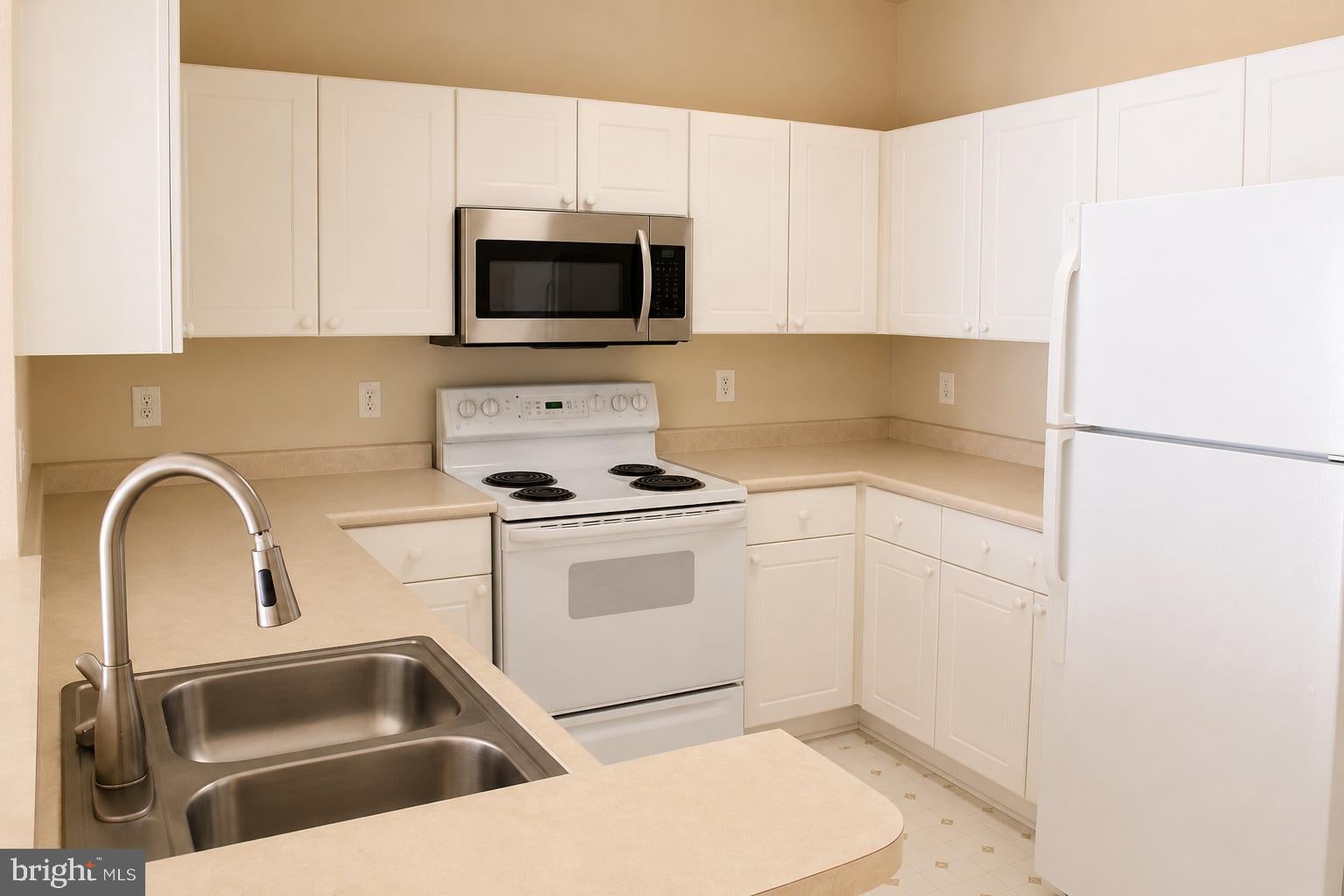 4551 STRUTFIELD LANE 4416