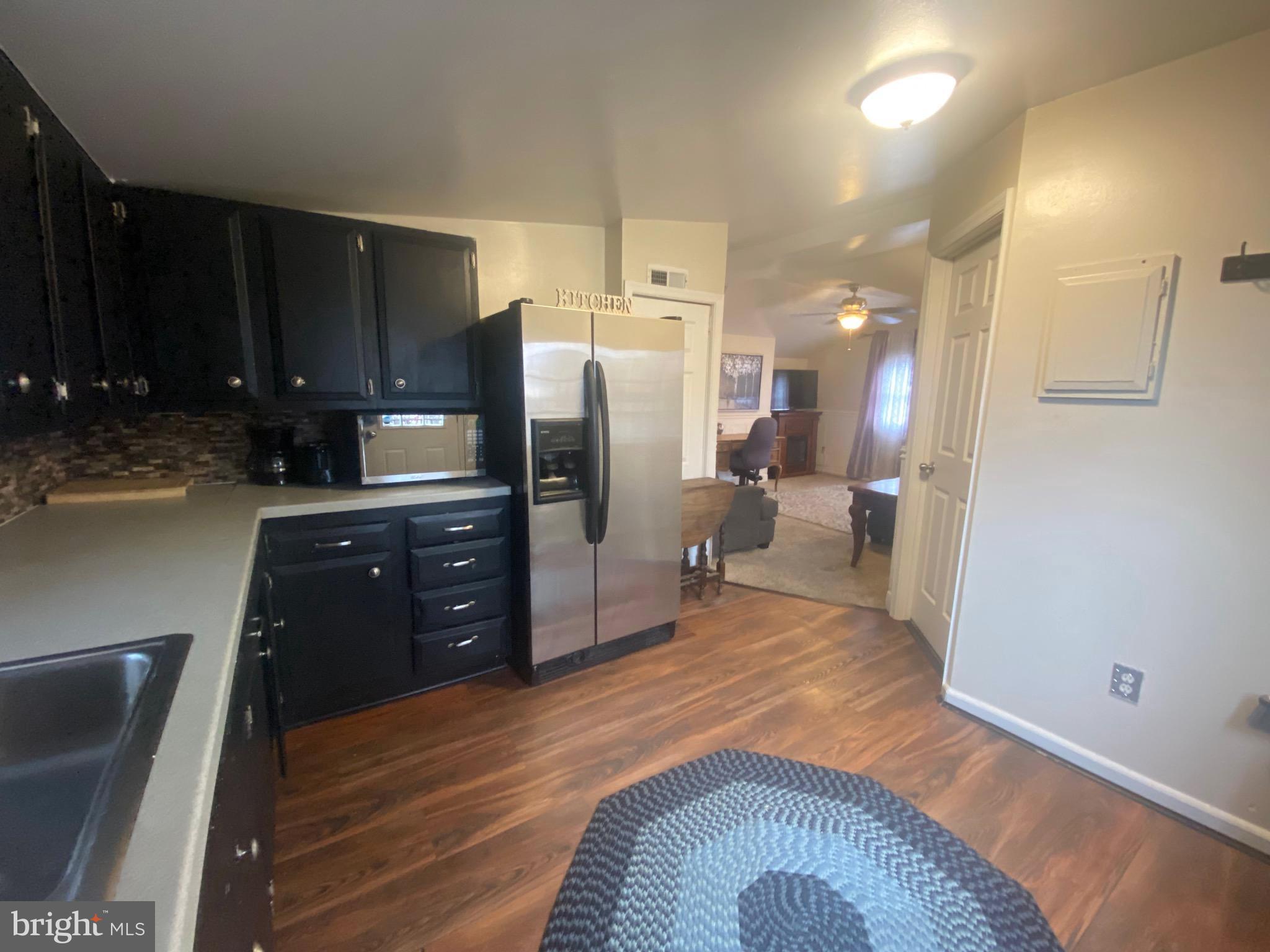 ENGLISH CONSUL ESTATES - Residential Income