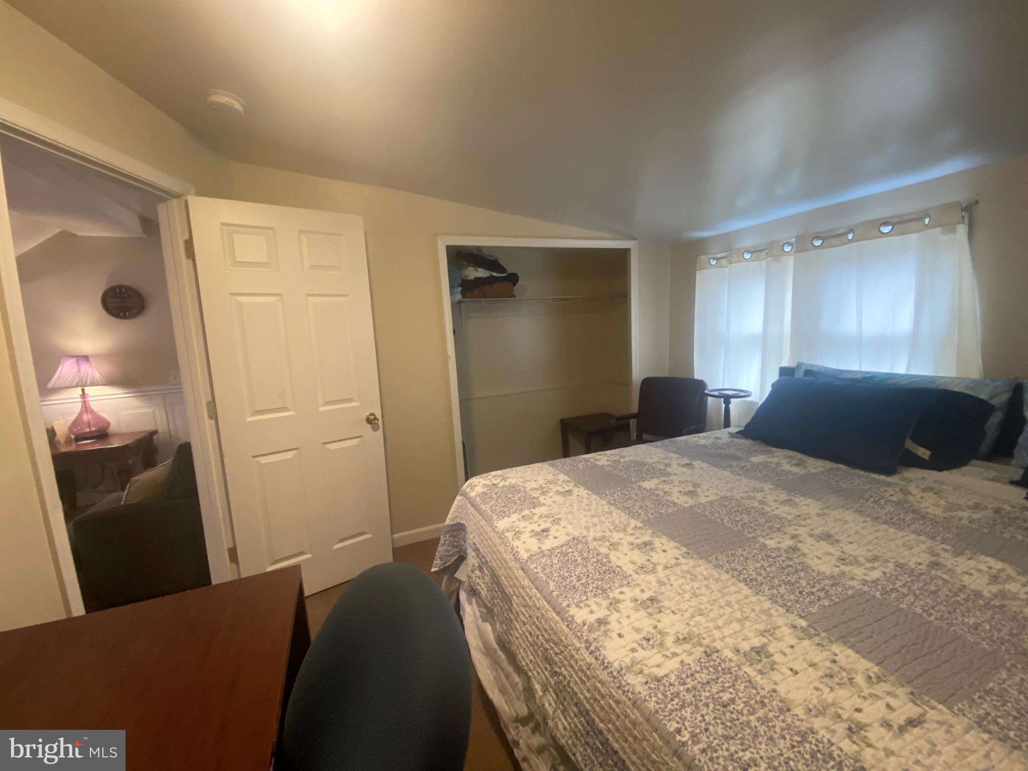 ENGLISH CONSUL ESTATES - Residential Income