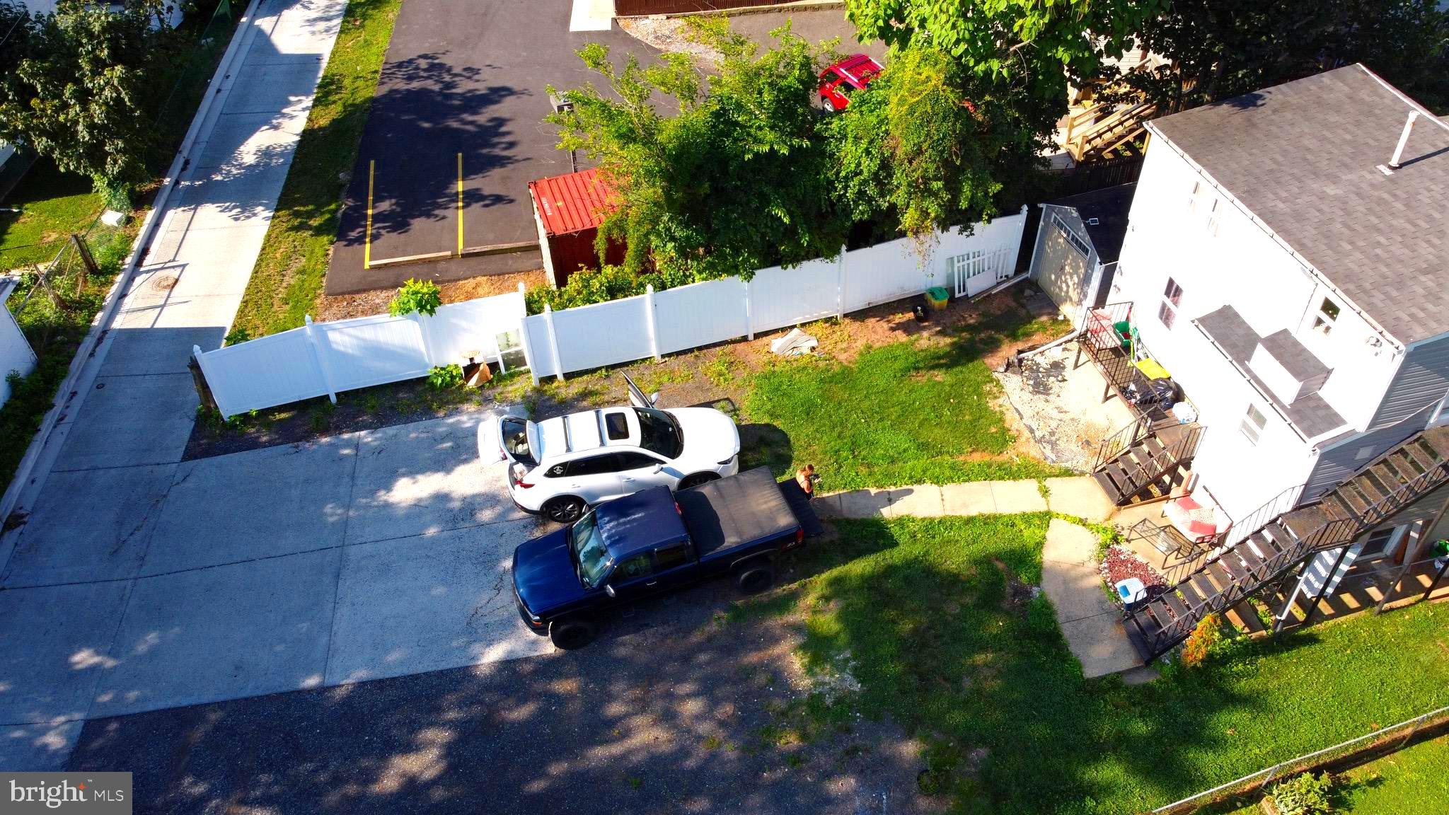 ENGLISH CONSUL ESTATES - Residential Income