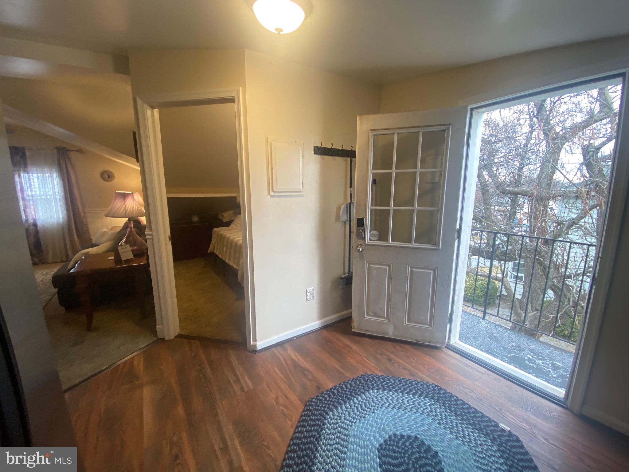 ENGLISH CONSUL ESTATES - Residential Income