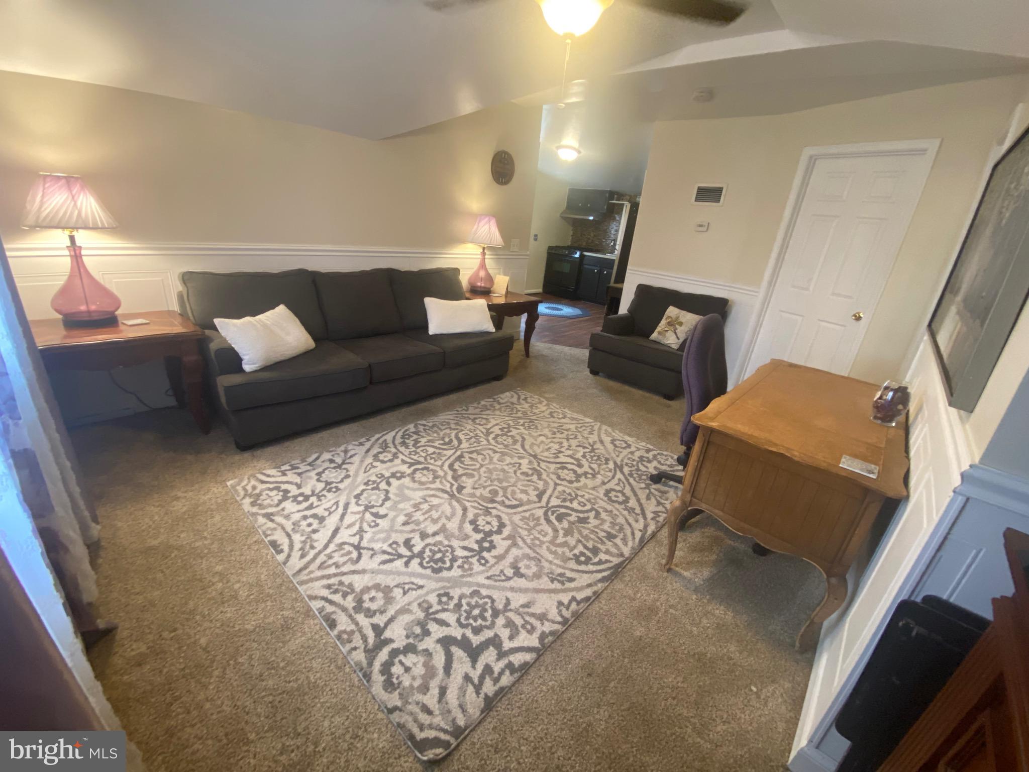 ENGLISH CONSUL ESTATES - Residential Income