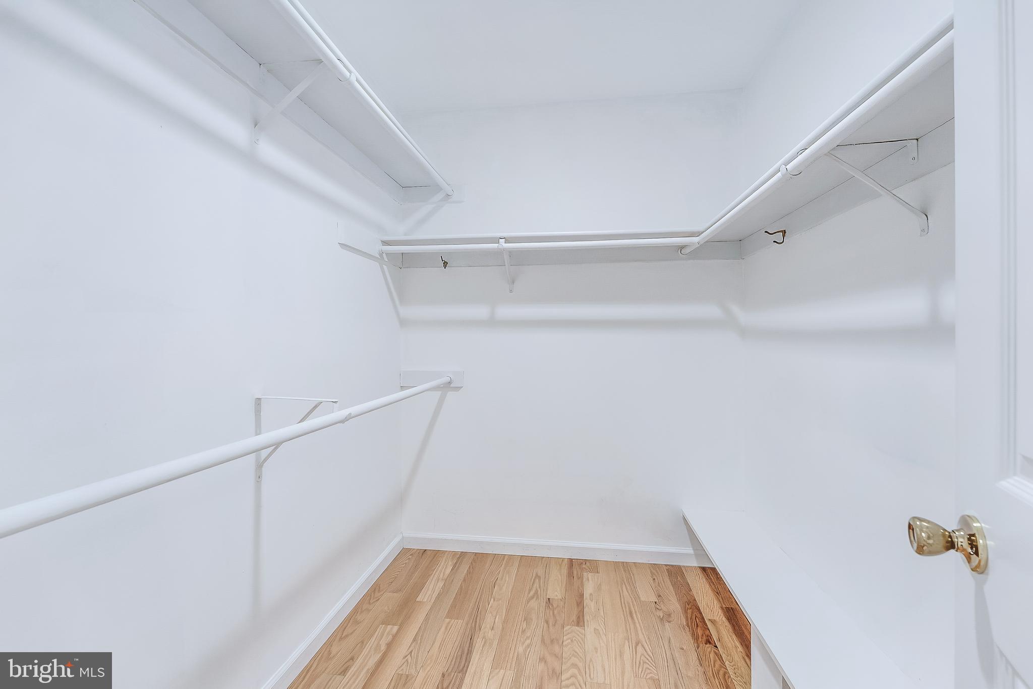 ABBEY GLEN - Residential