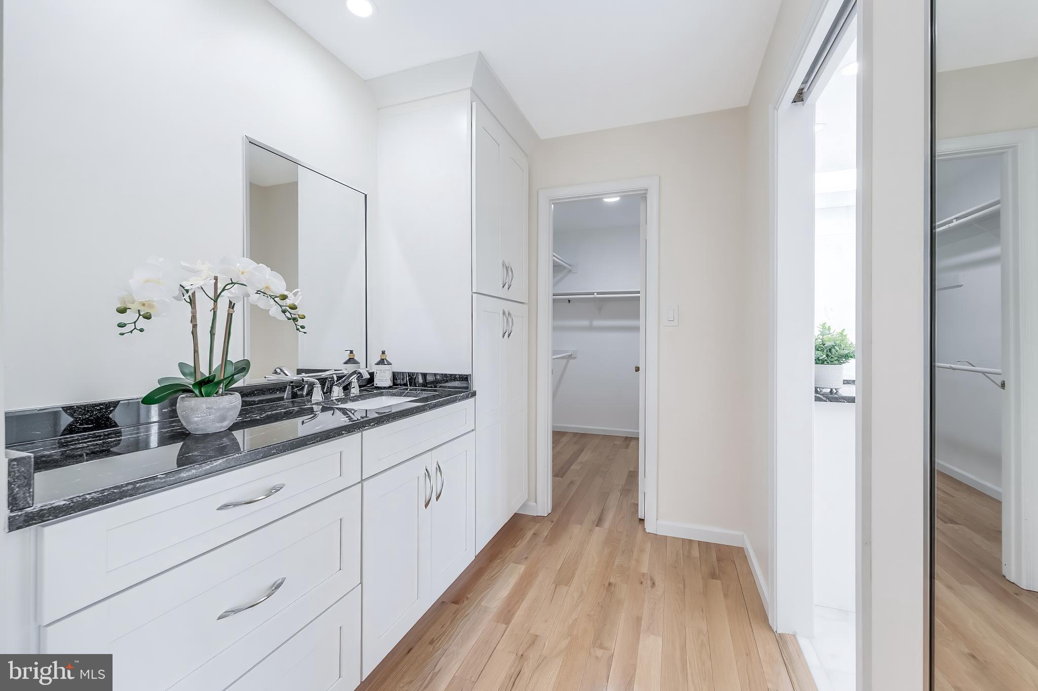 ABBEY GLEN - Residential