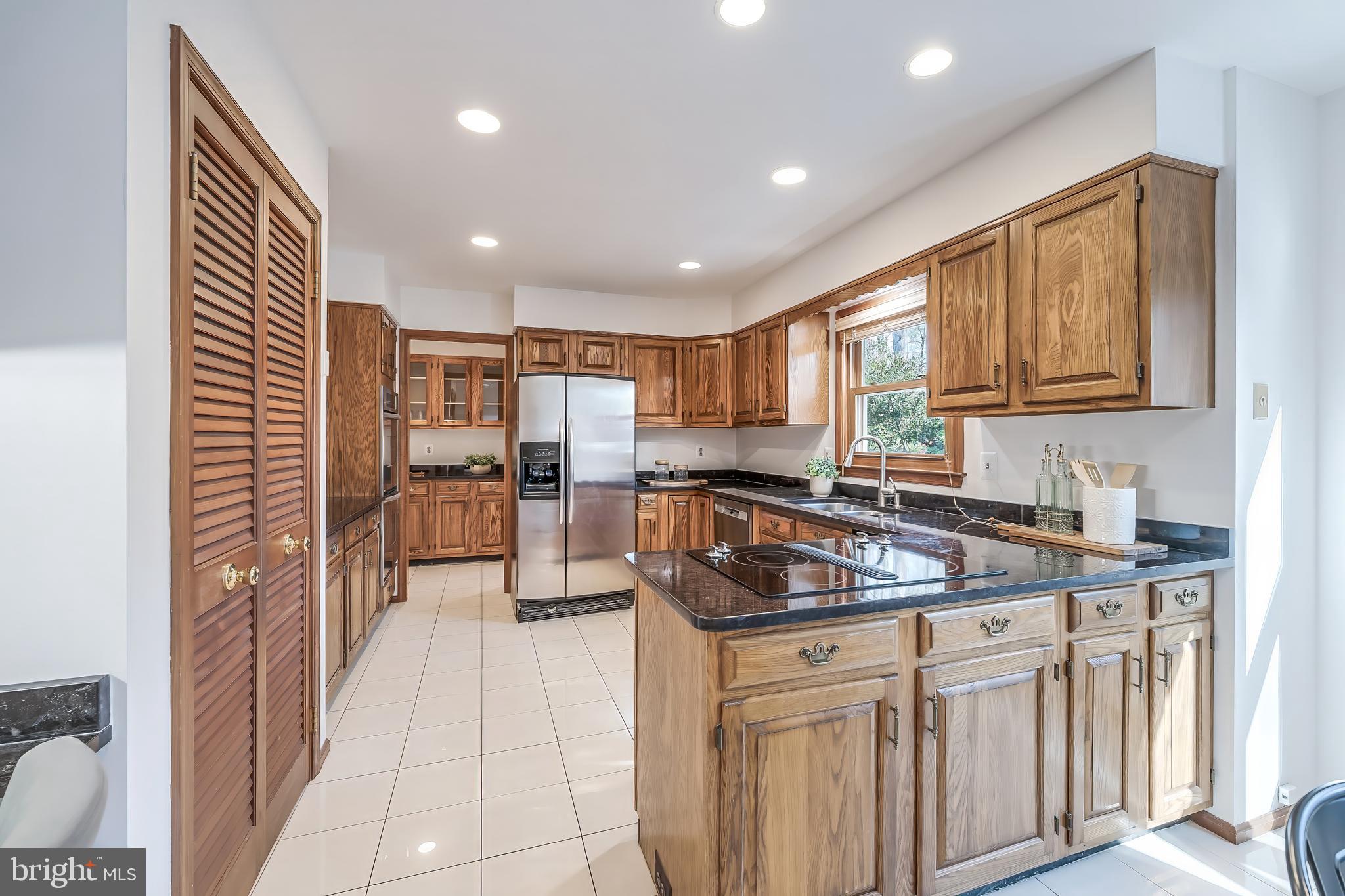 ABBEY GLEN - Residential