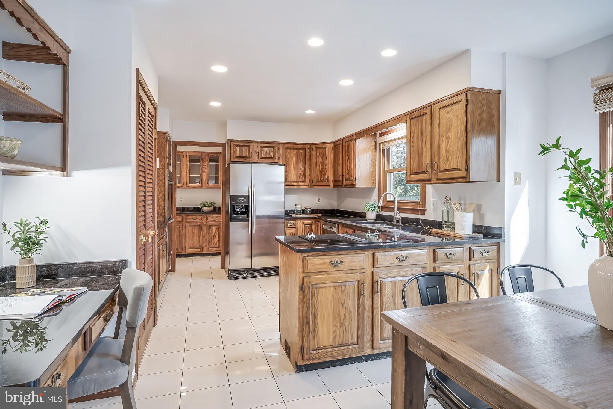 ABBEY GLEN - Residential